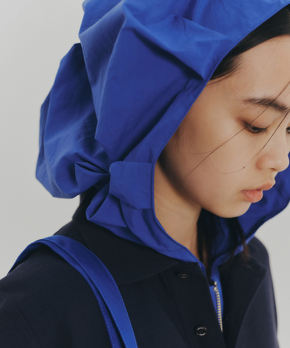 FLOWER SMOCKING HOODIE