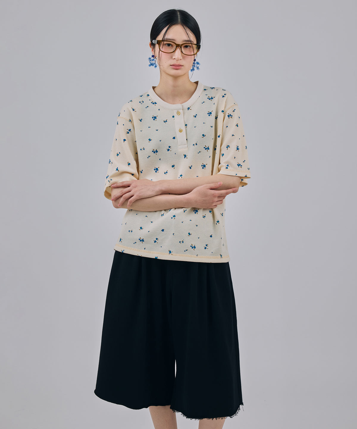 LOOSE FIT SWEAT SHORTS