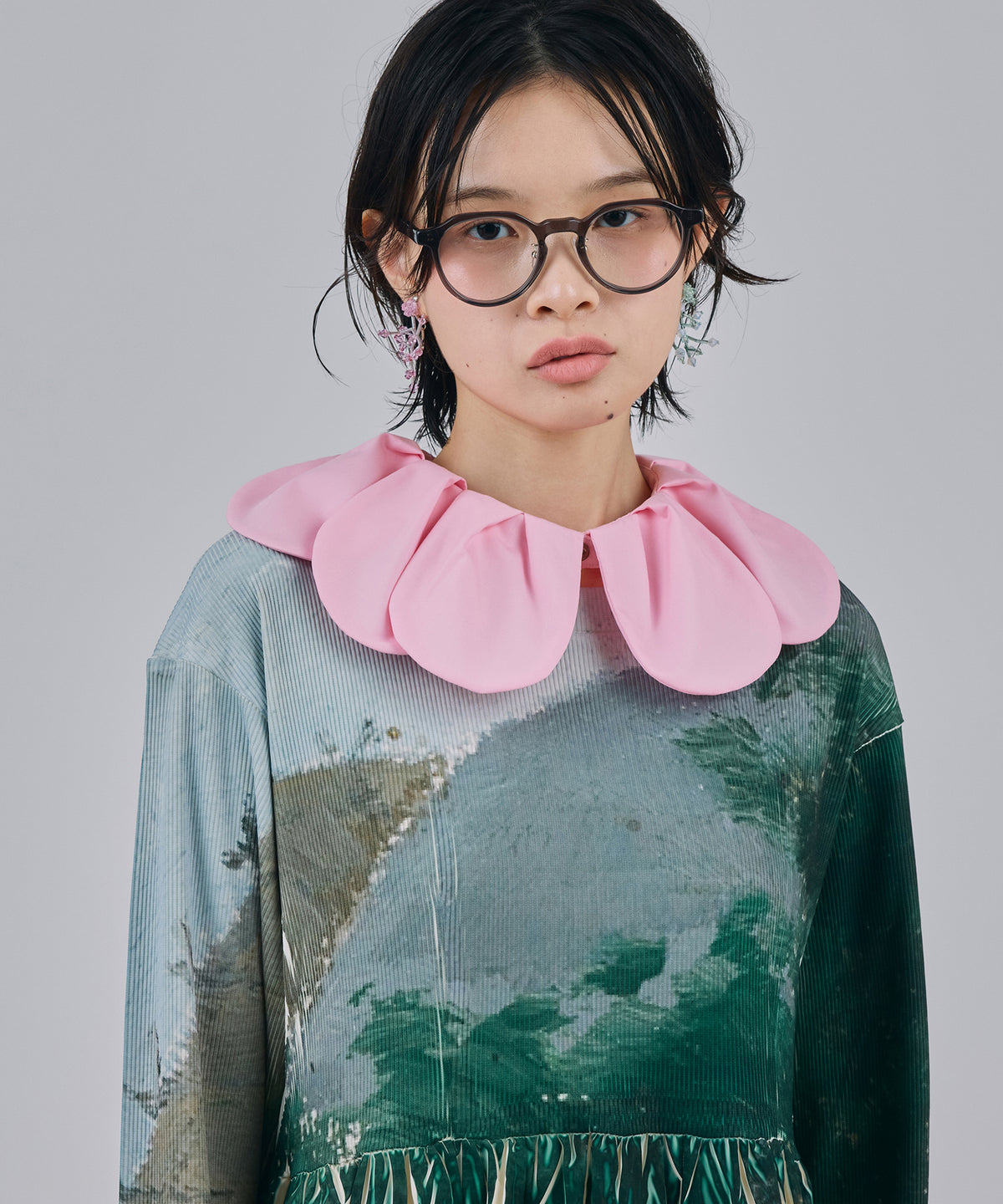 PETAL COLLAR