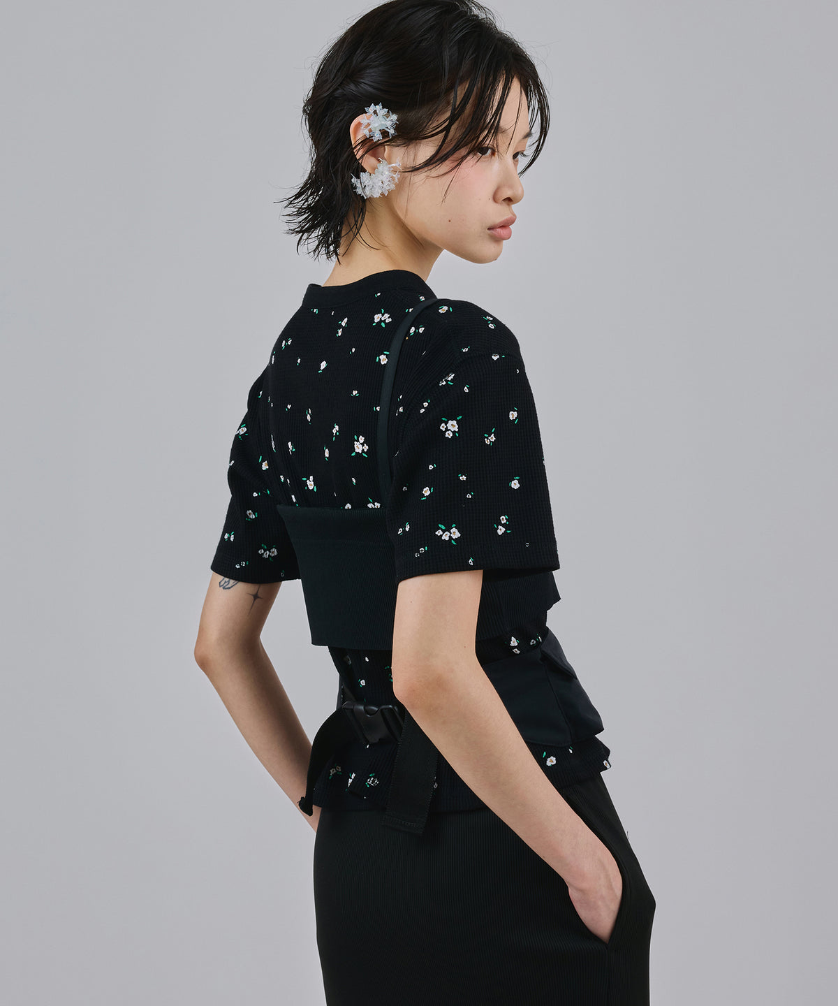THERMAL FLOWER HENRY NECK T-SHIRT