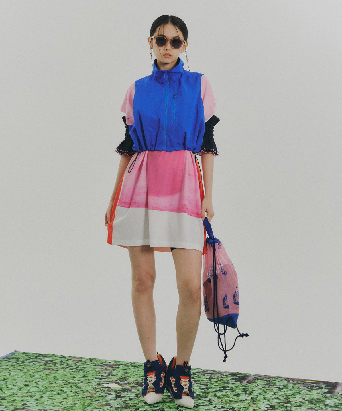 LAMINATED TAFFETA SHORT VEST