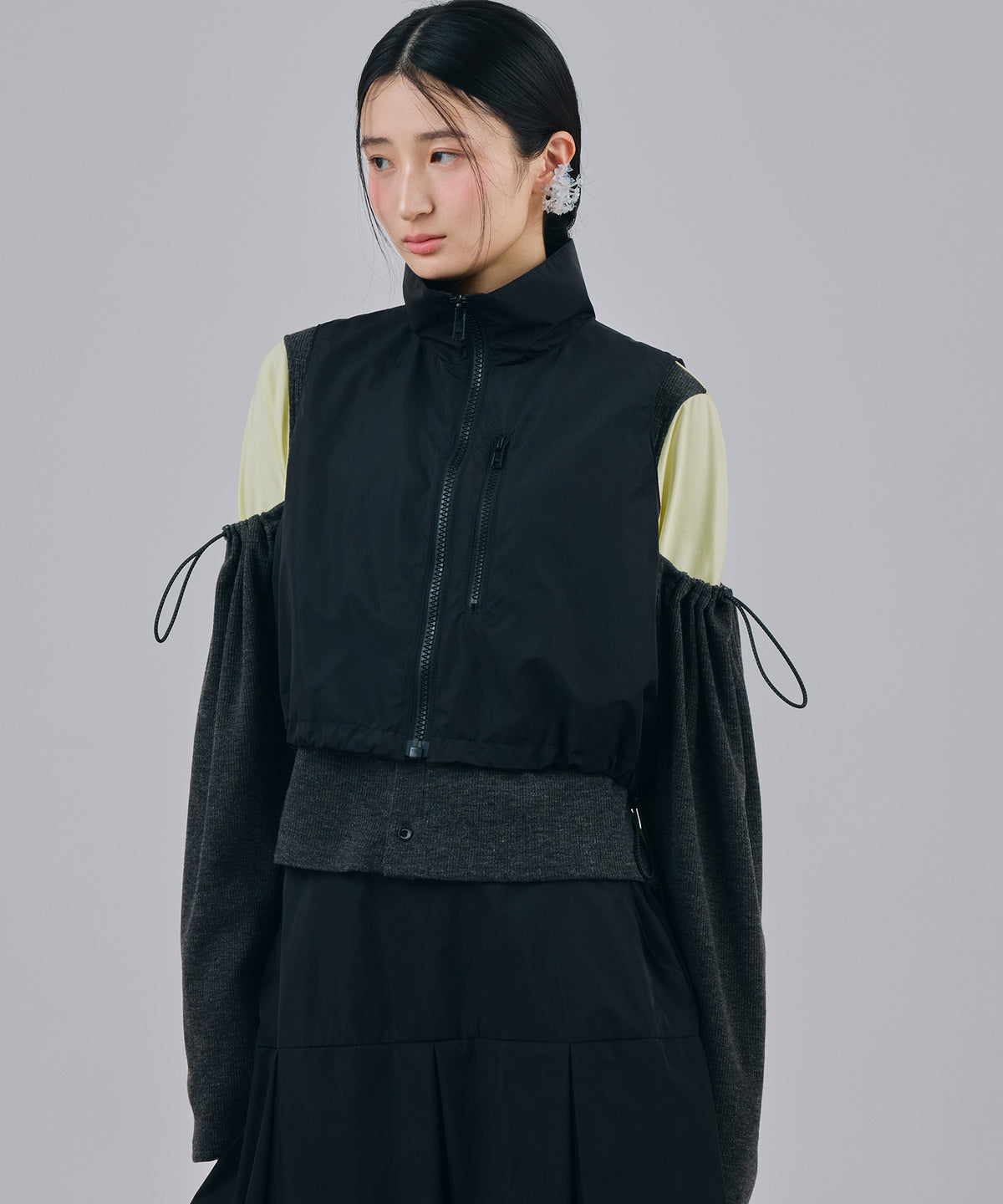 LAMINATED TAFFETA SHORT VEST