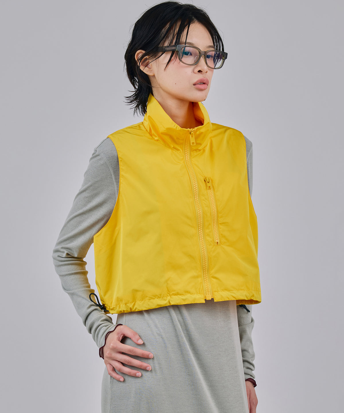 LAMINATED TAFFETA SHORT VEST