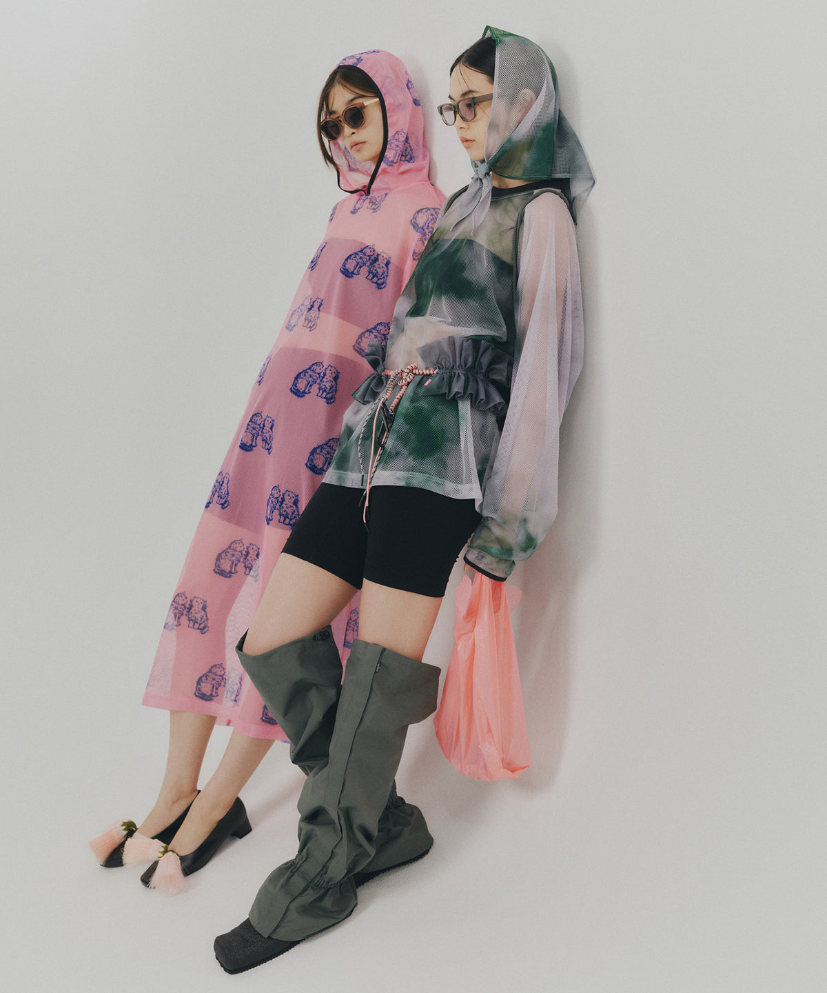 PRINT MESH PULLOVER & SCARF