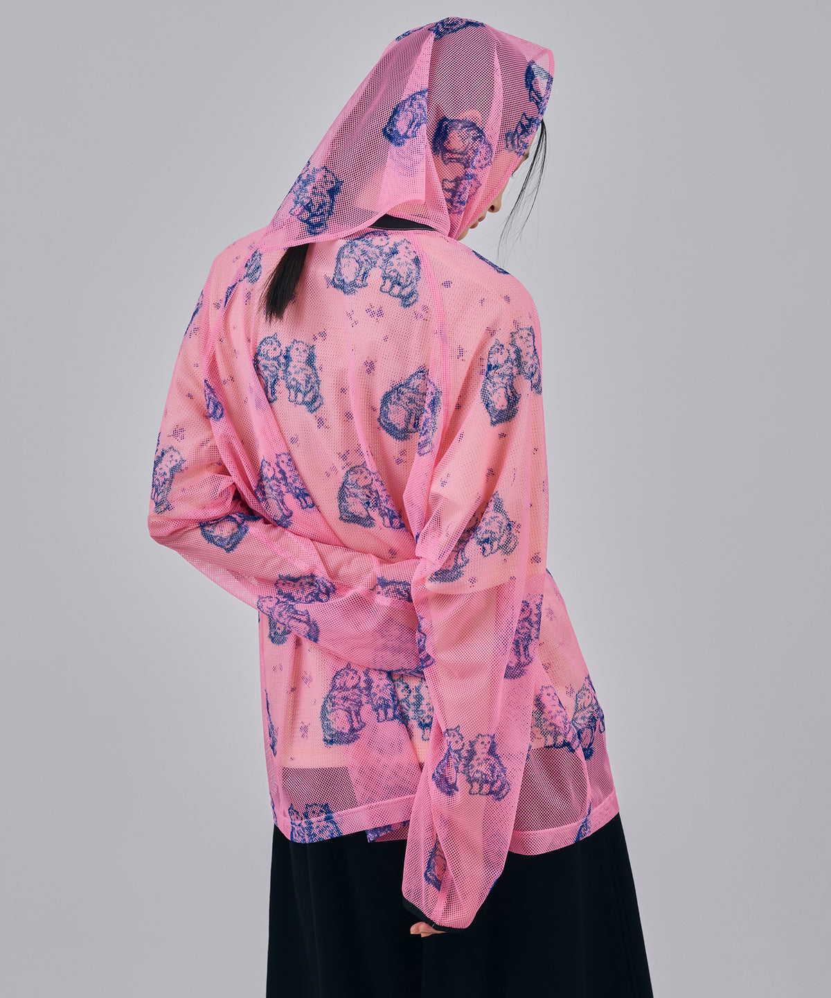 PRINT MESH PULLOVER & SCARF