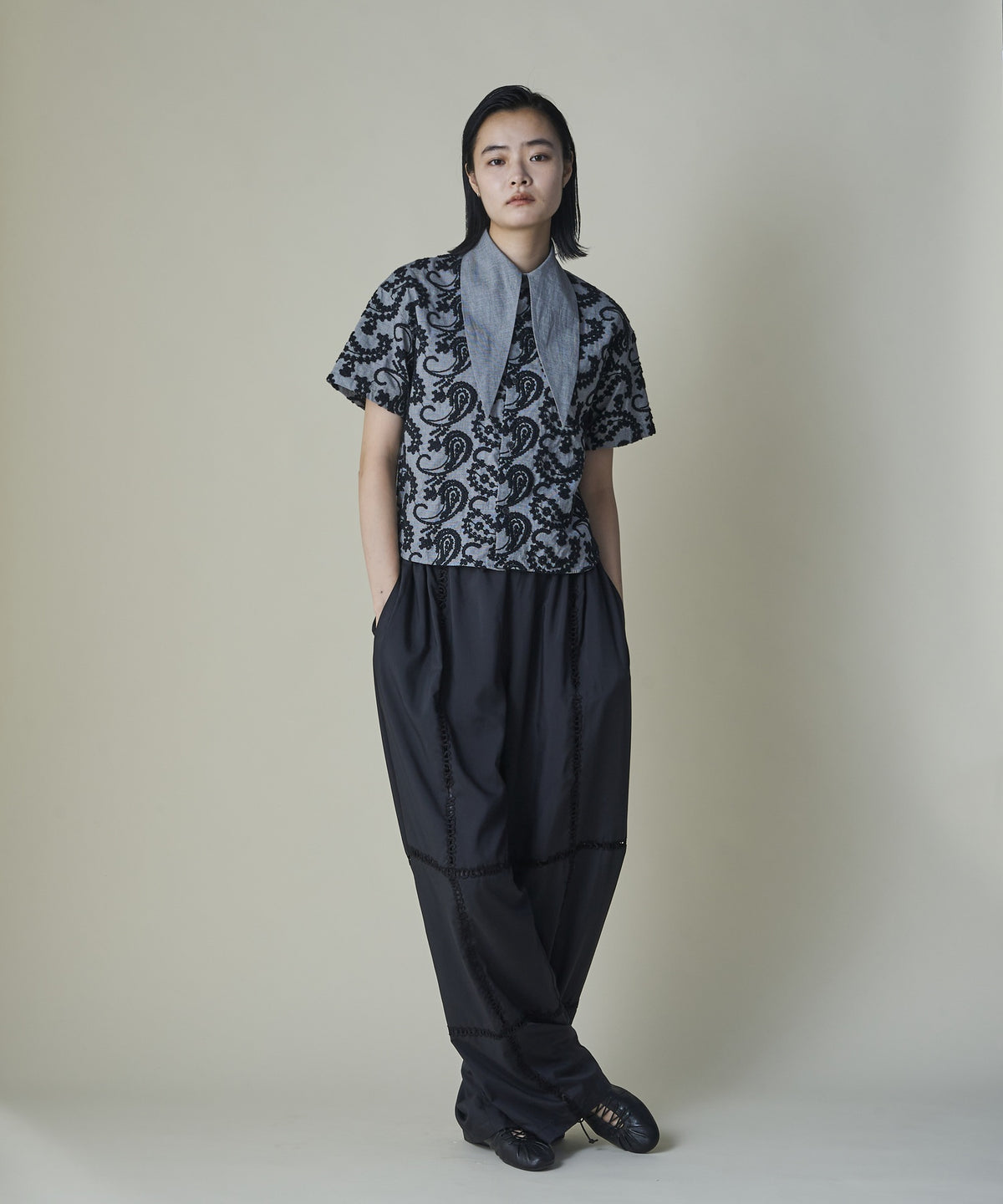 Layered Paisley Tie Collar Shirt