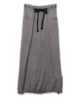 チャコールグレー