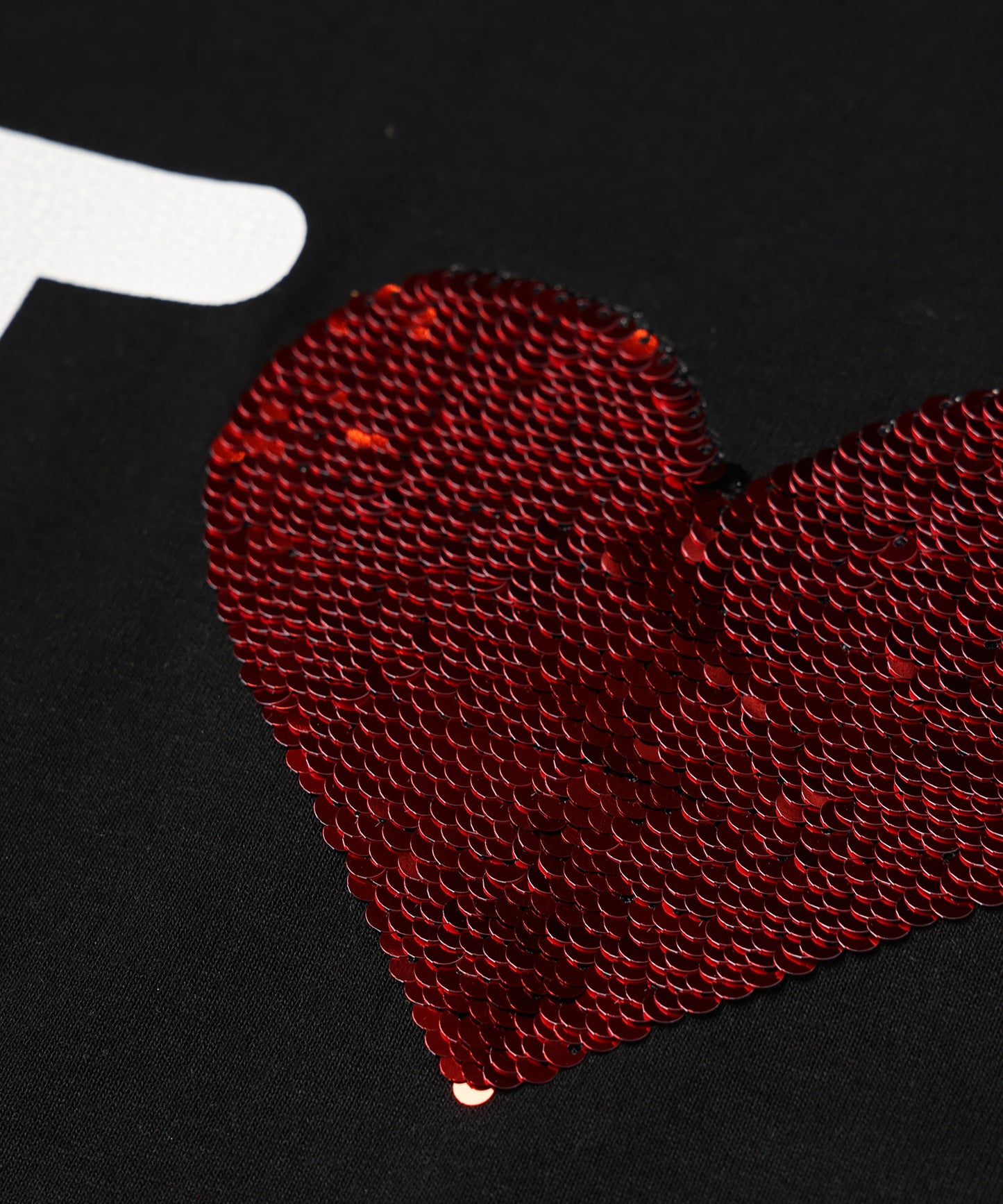 I LOVE＆HATE SEQUINS DAMAGE TEE
