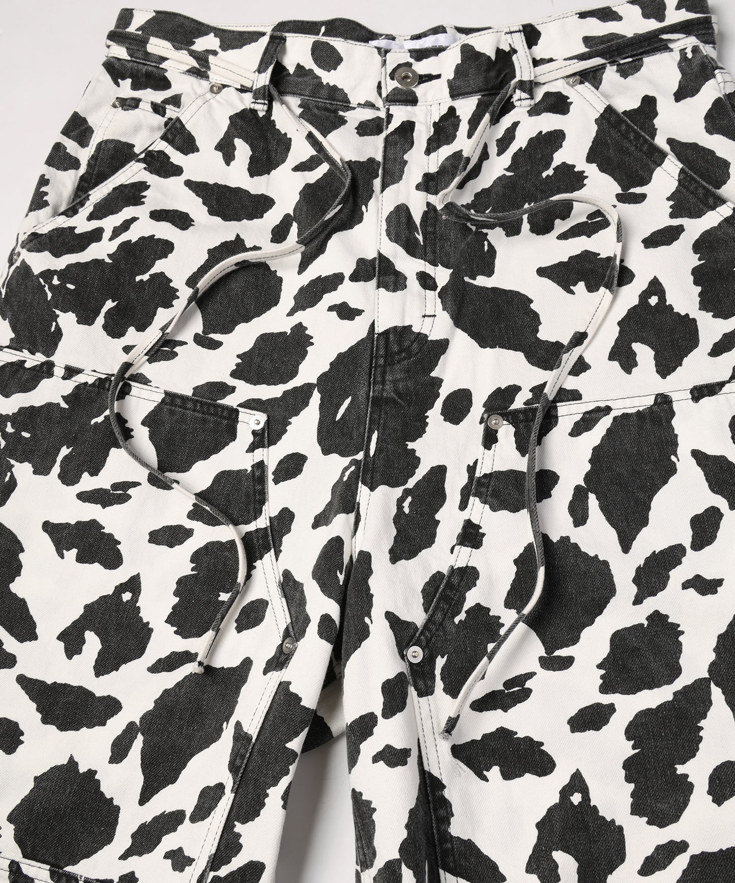 COW PRINT DOUBLE KNEE SHORTS