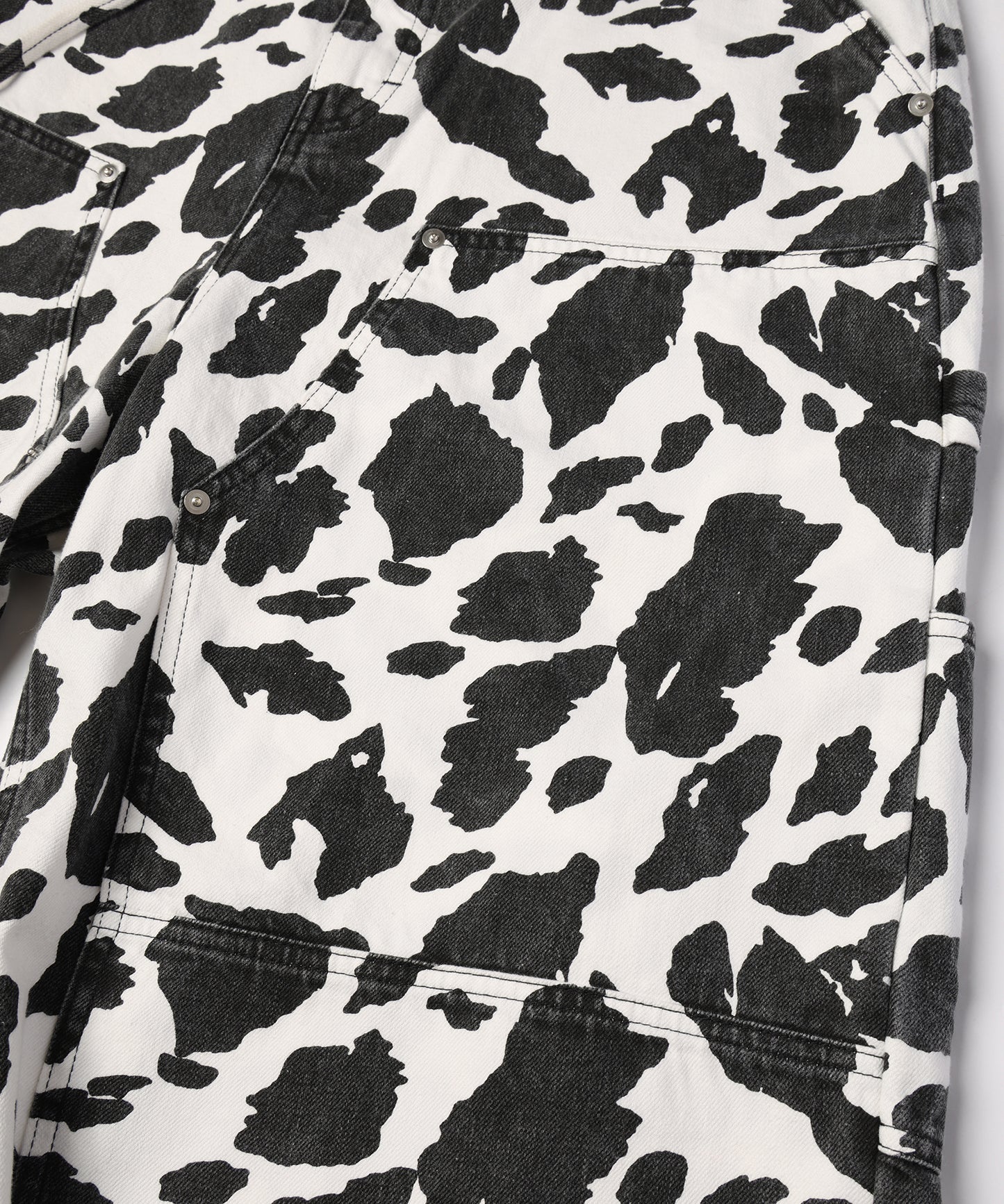 COW PRINT DOUBLE KNEE SHORTS