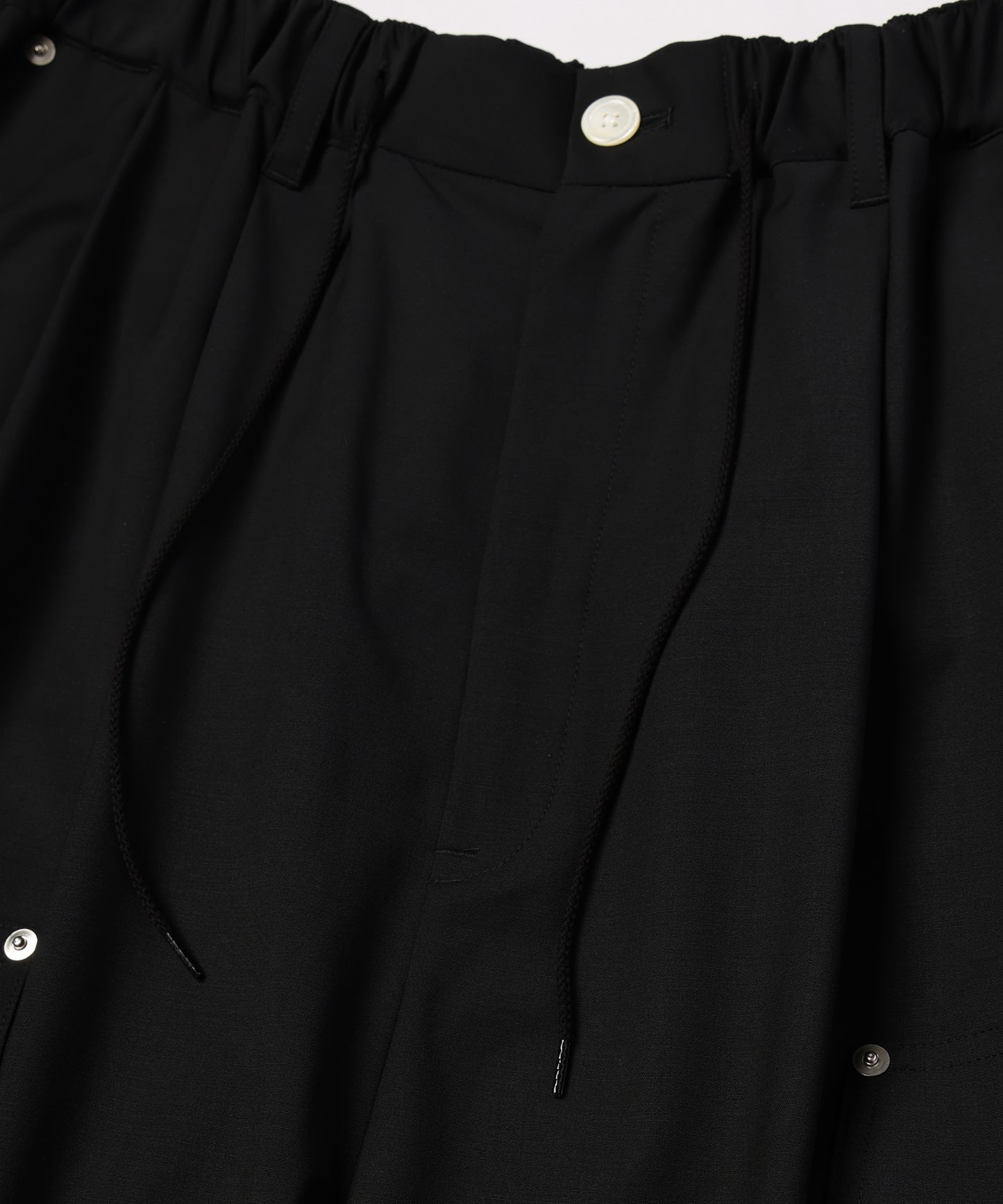 SUMMER WOOL LOOPING WIDE SHORTS