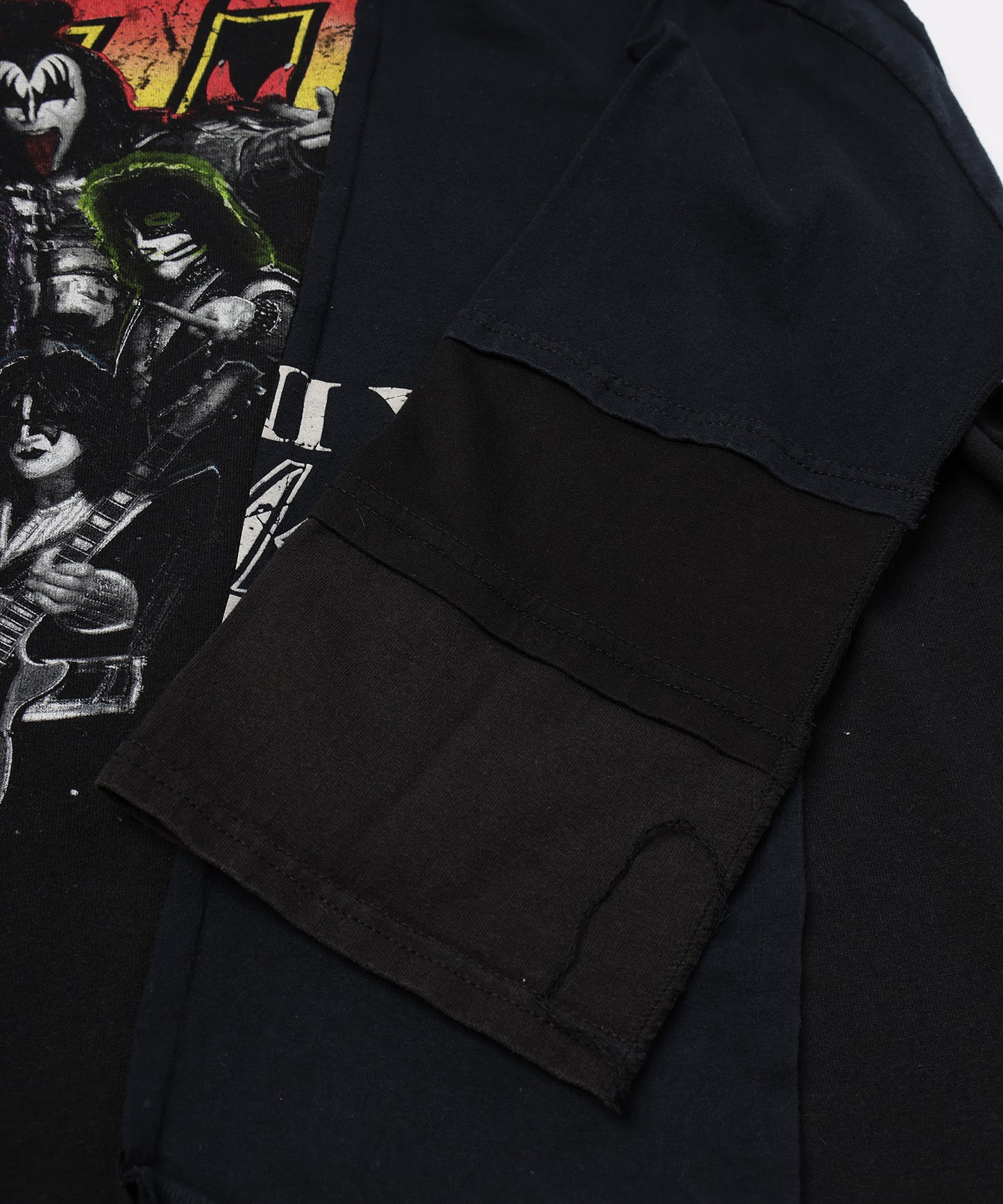 Long Sleeve Band TEE