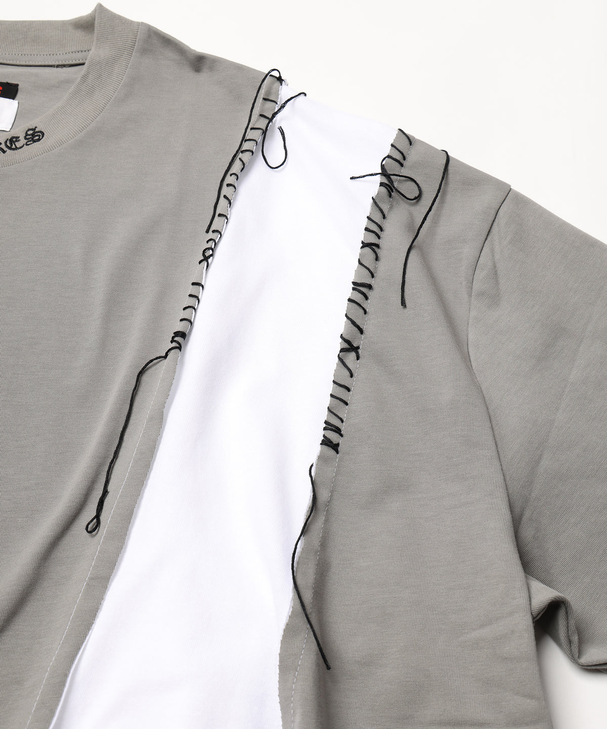 PLEASURES x DISCOVERED DOCKING WIDE TEE
