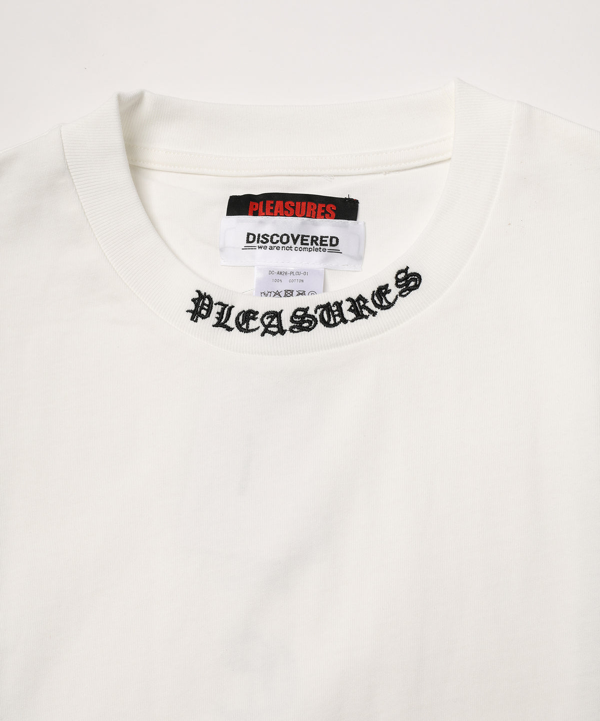 PLEASURES x DISCOVERED DOCKING WIDE TEE