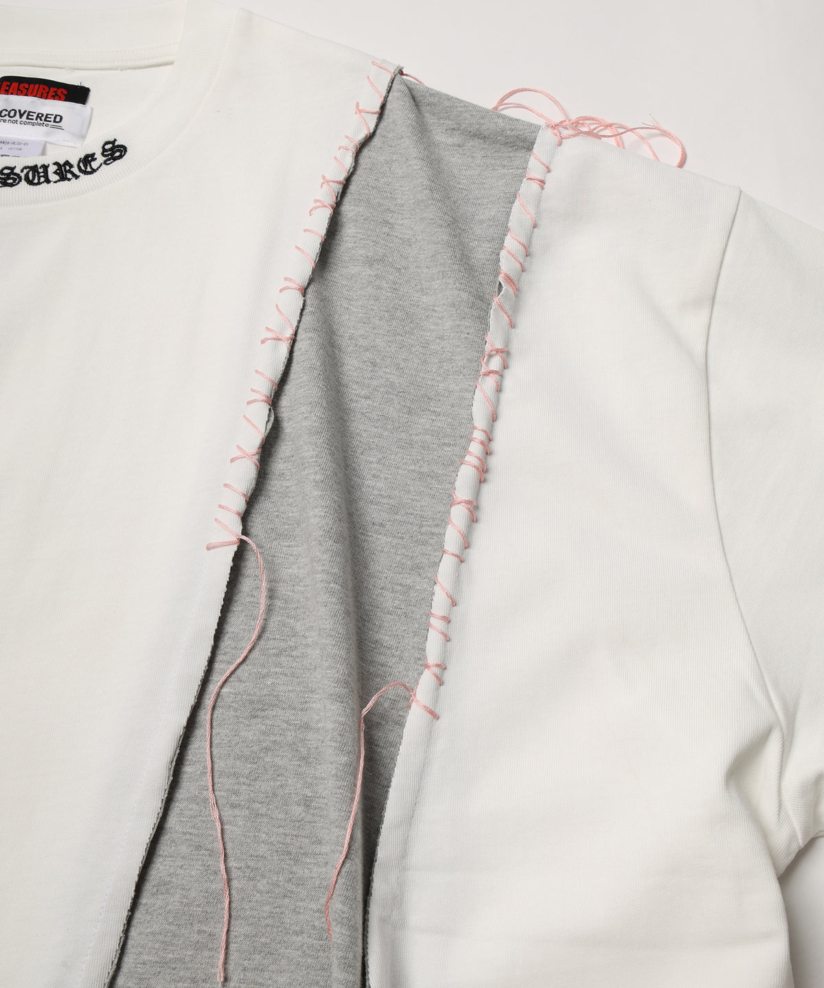 PLEASURES x DISCOVERED DOCKING WIDE TEE