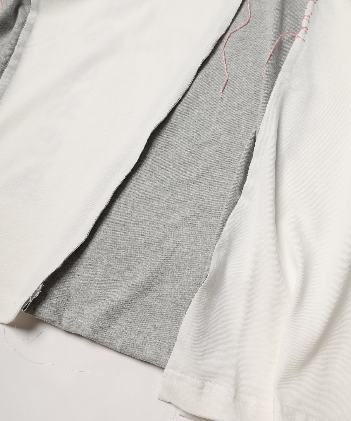 PLEASURES x DISCOVERED DOCKING WIDE TEE