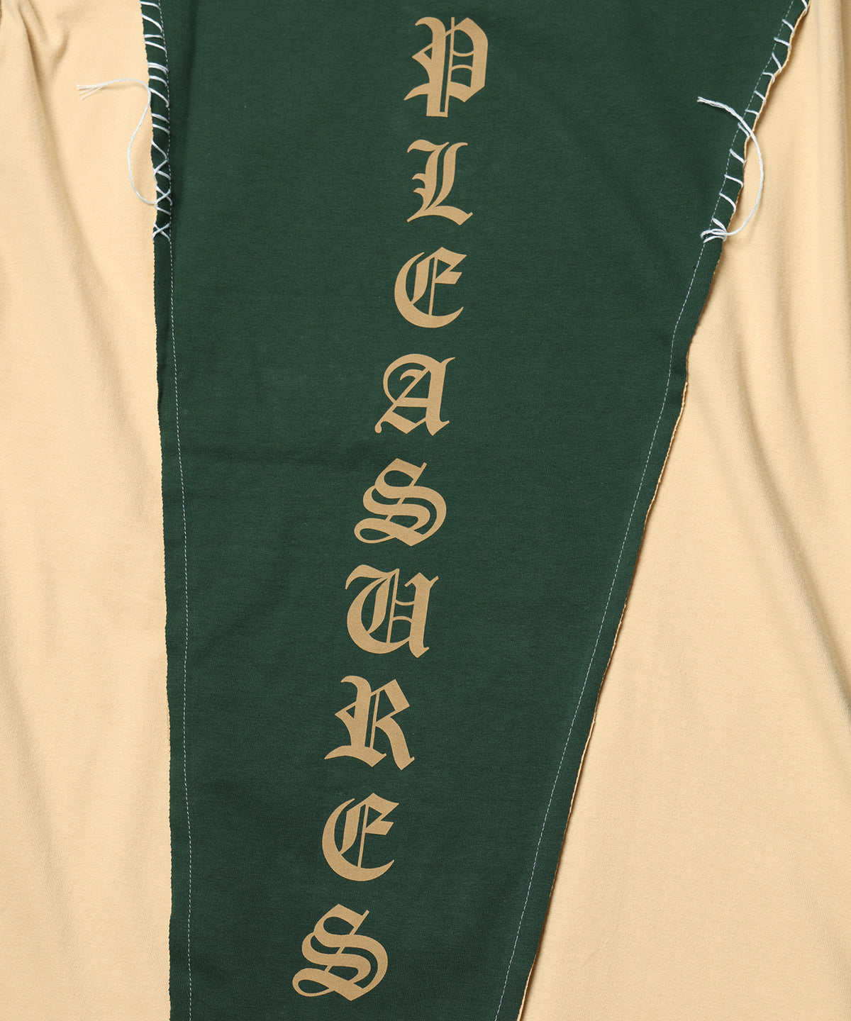 PLEASURES x DISCOVERED DOCKING WIDE TEE