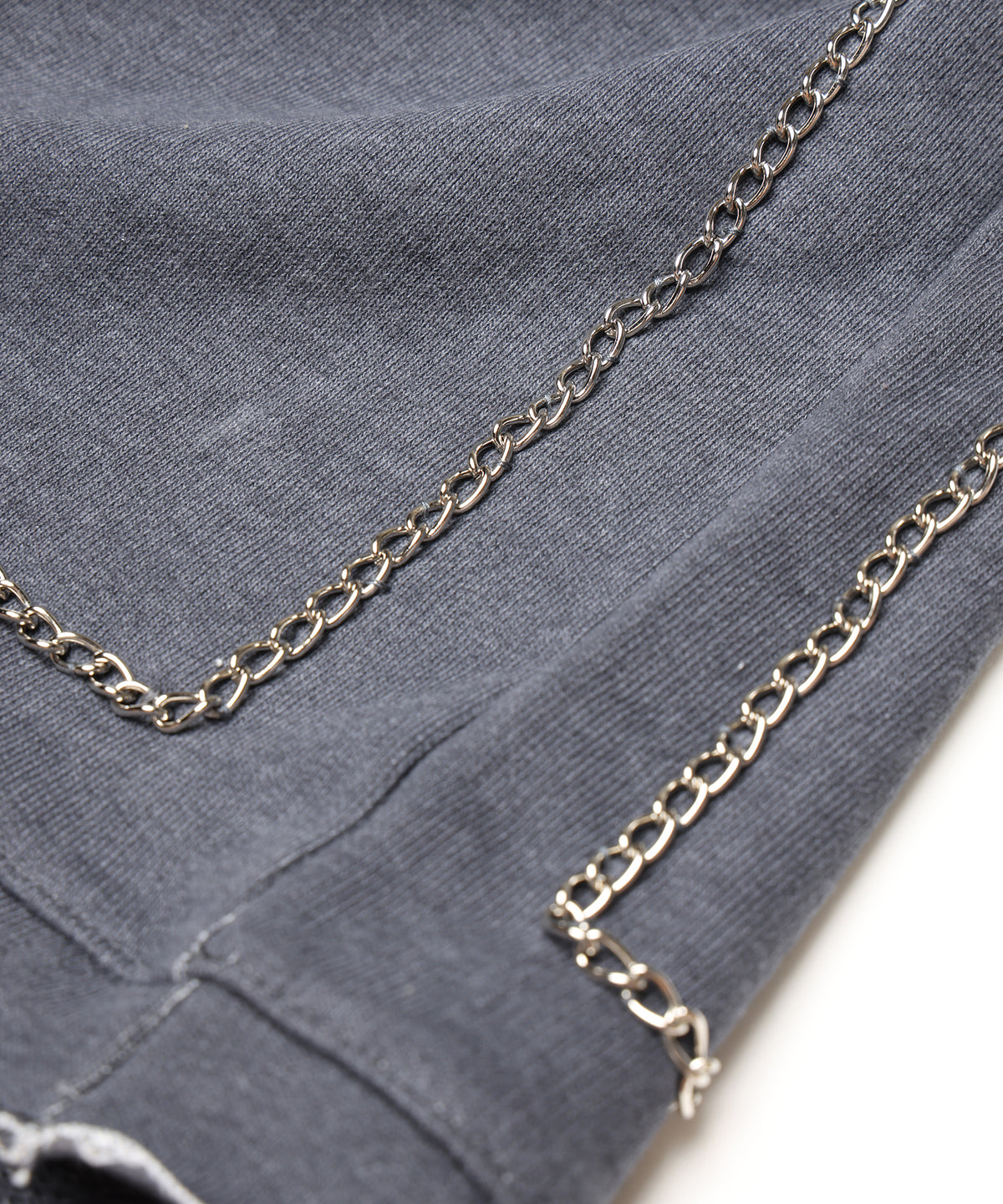 CHAIN SHORTS