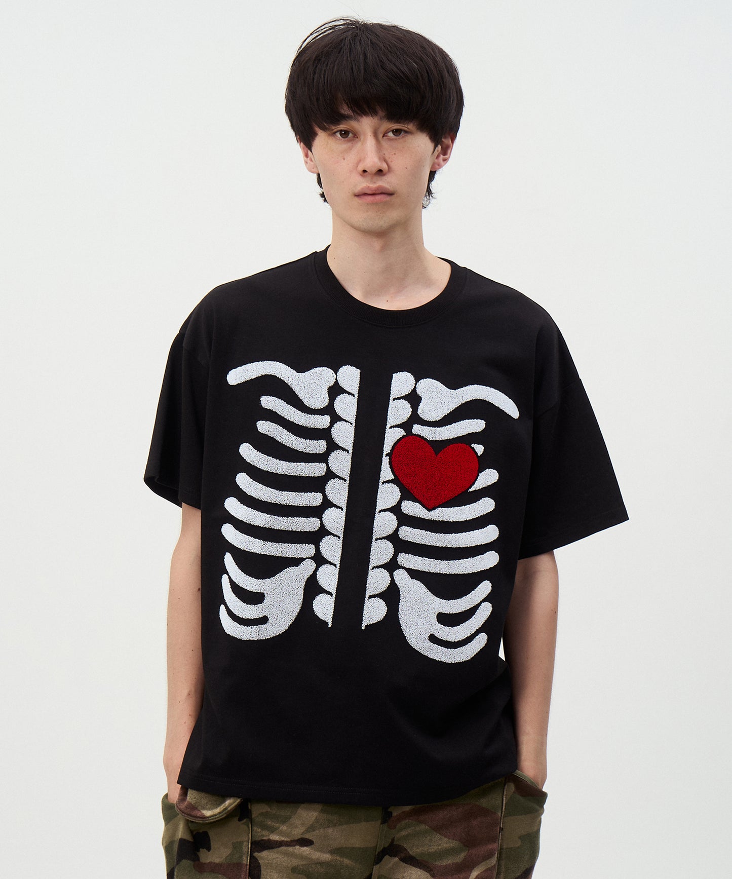 I LOVE＆HATE SEQUINS DAMAGE TEE