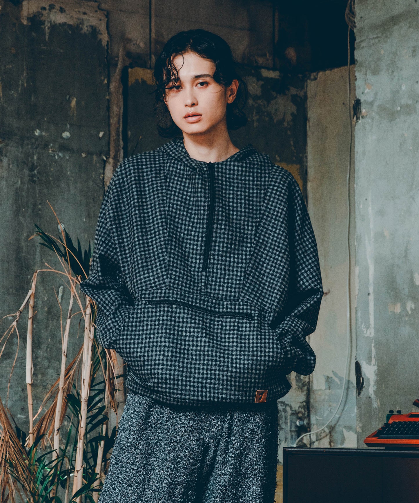 CHECK PULLOVER PARKA