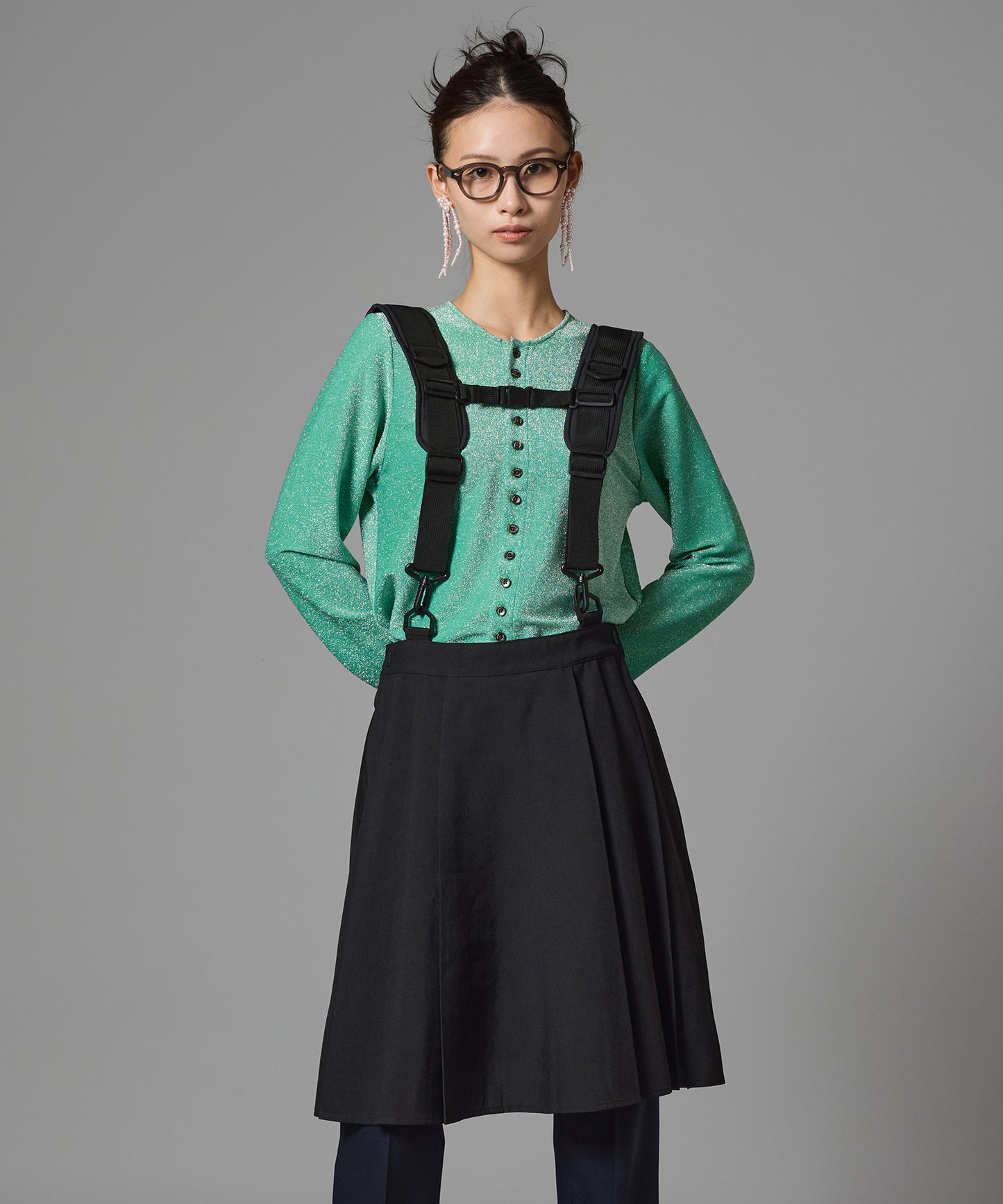 2WAY SHOULDER GIMMICK PLEATS SKIRT