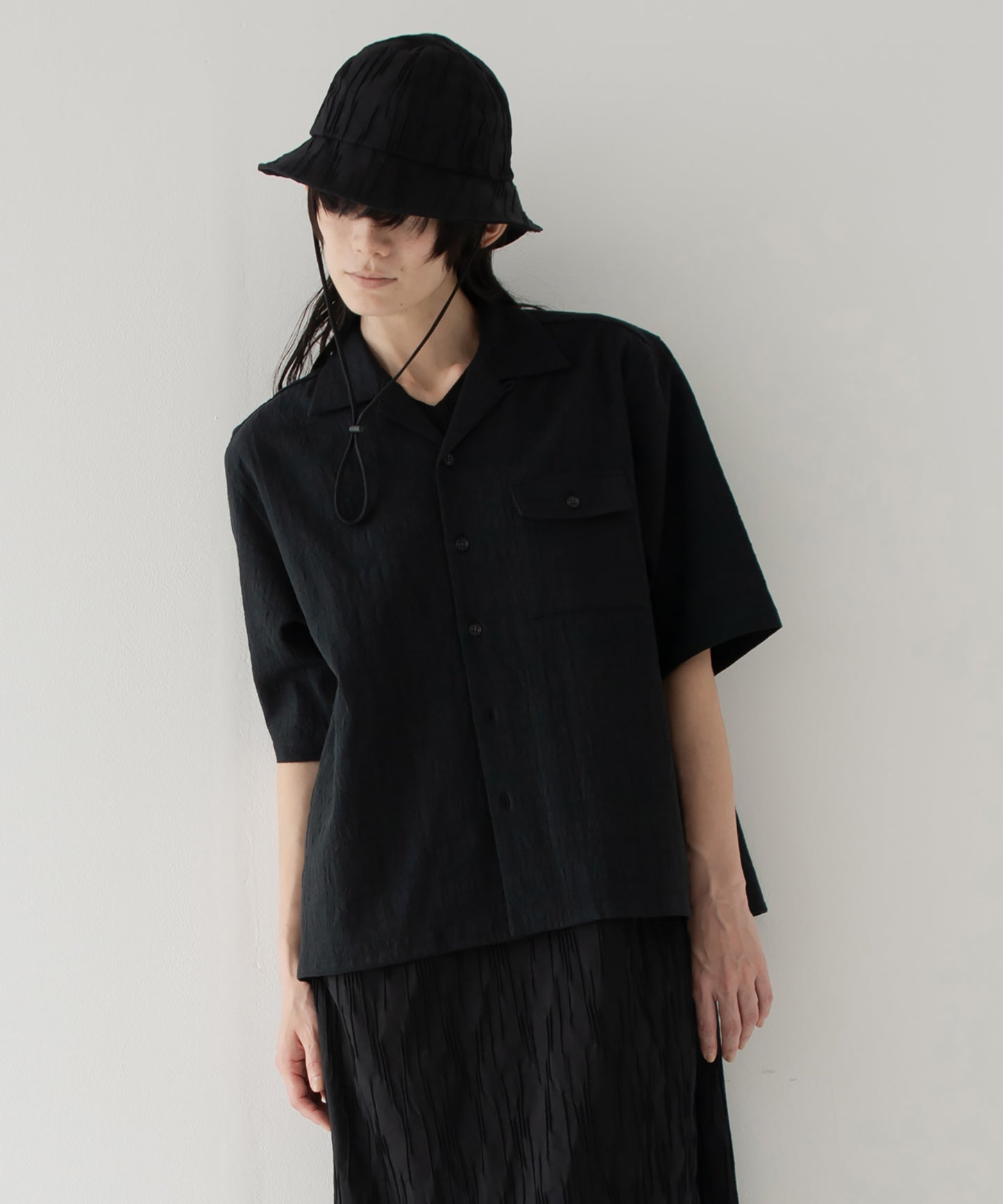 wrinkled effect open collar shirt