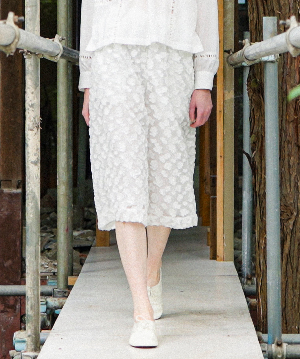 Floral Jacquard Volume Pants