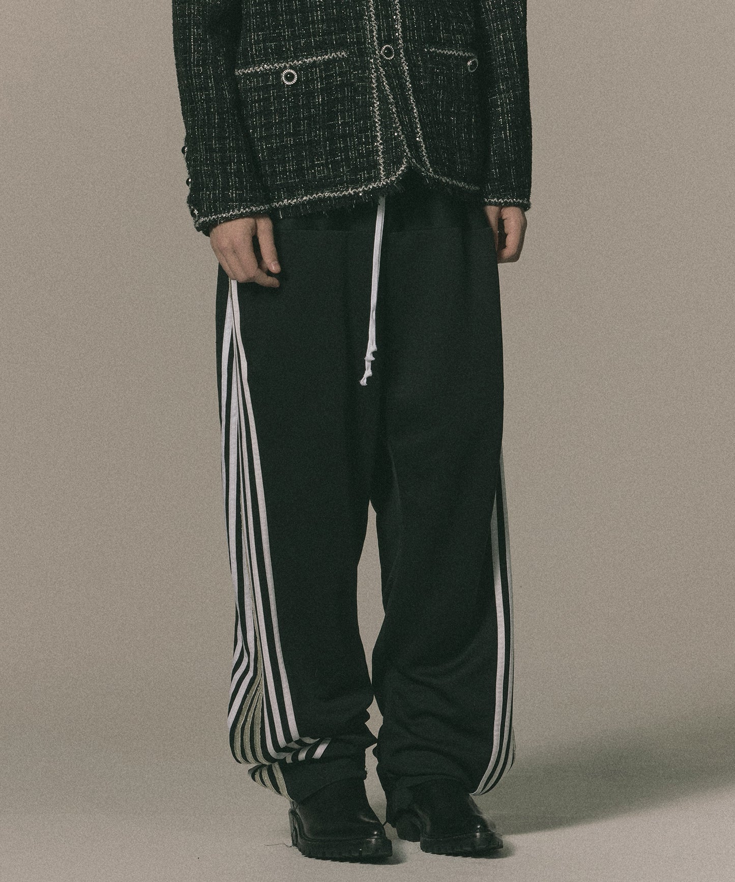 TRACK PANTS