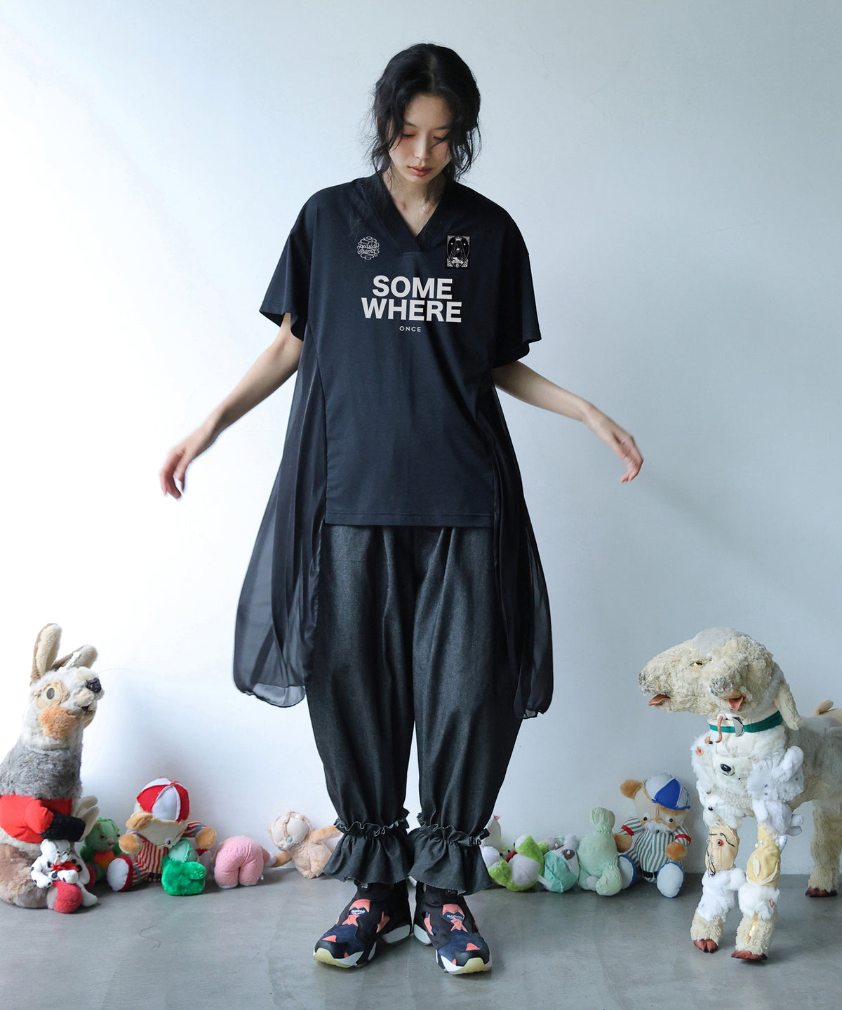 GATHERED DENIM PANTS