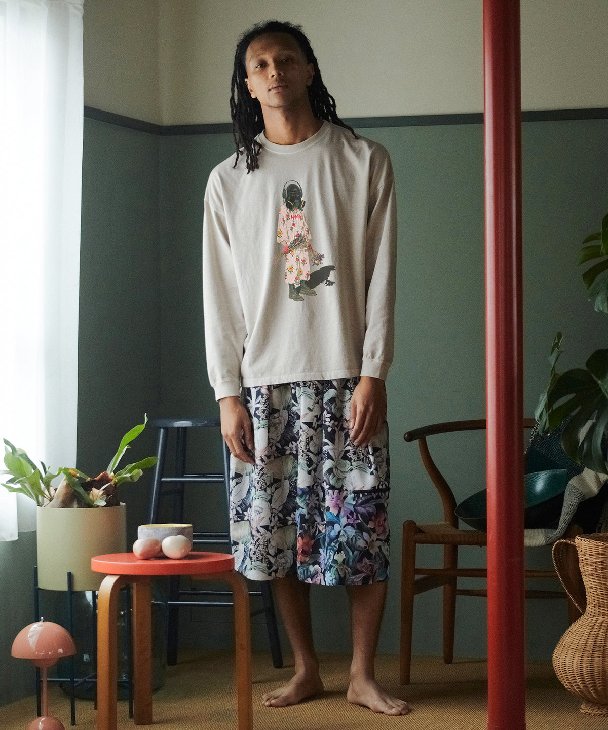 HOLIDAY ALOHA SHORTS