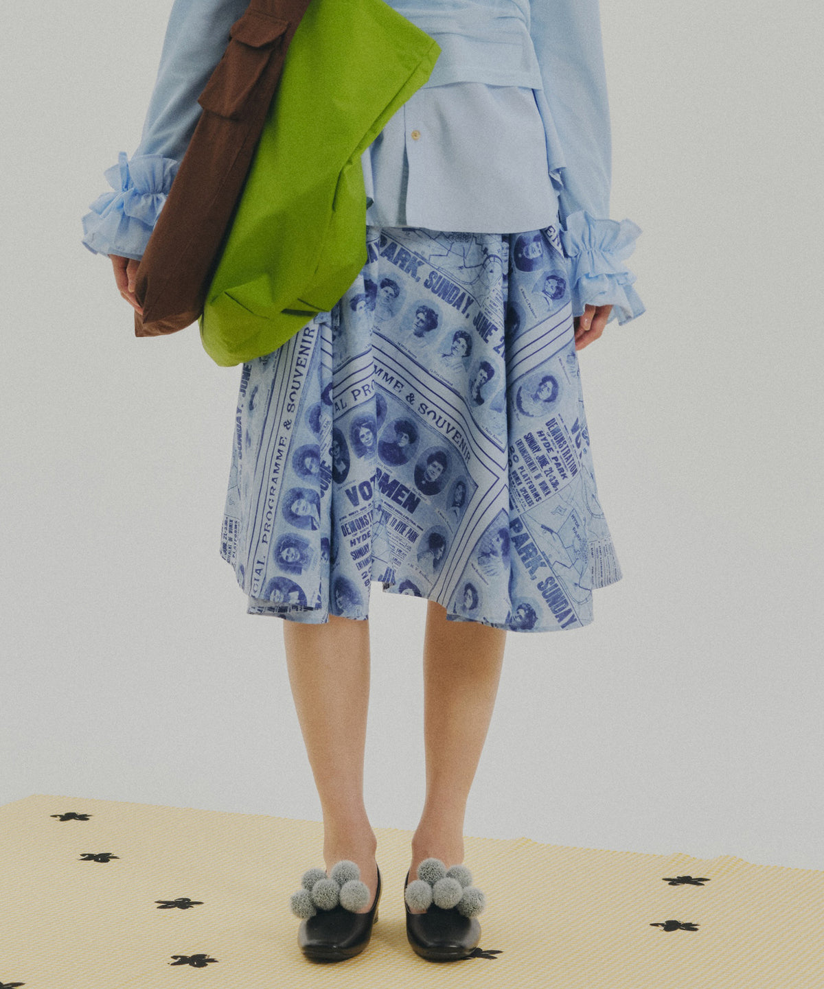 PRINT RIBBON SHORTS