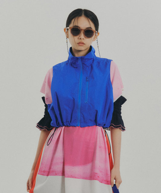 LAMINATED TAFFETA SHORT VEST