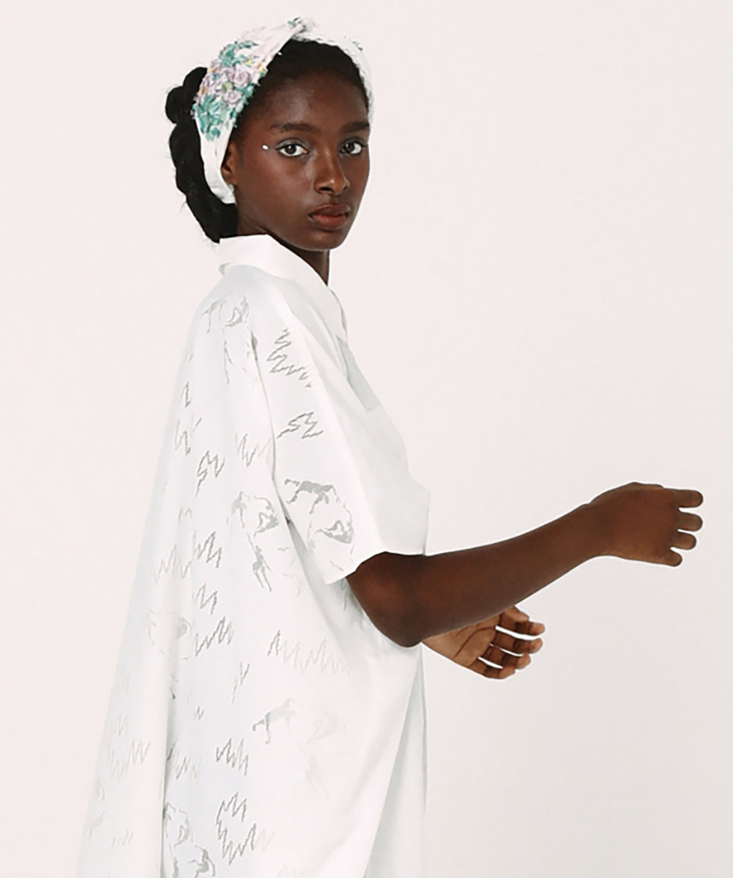 Dancing Lace poncho shirt