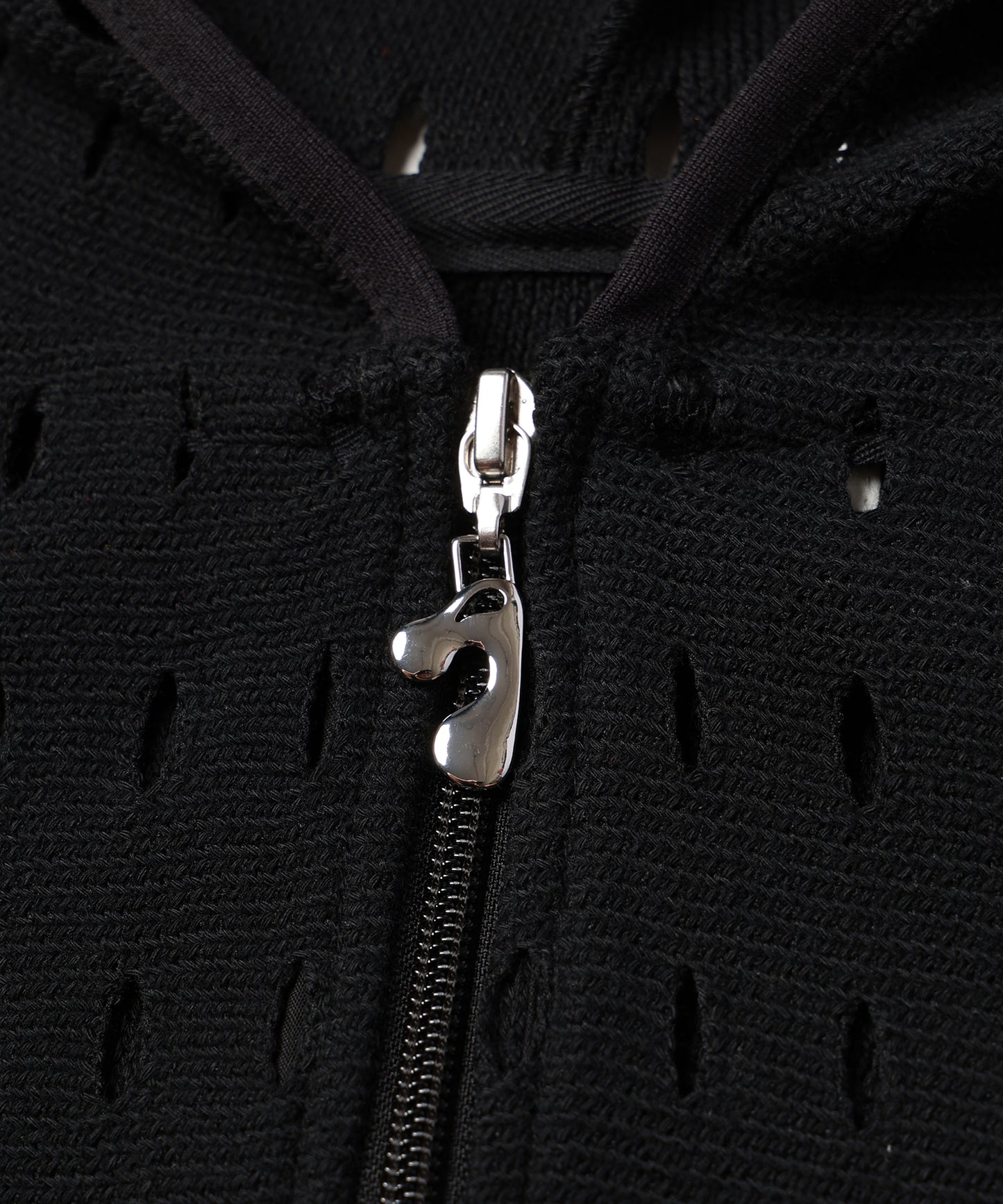 HOLE ZIP HOODIE