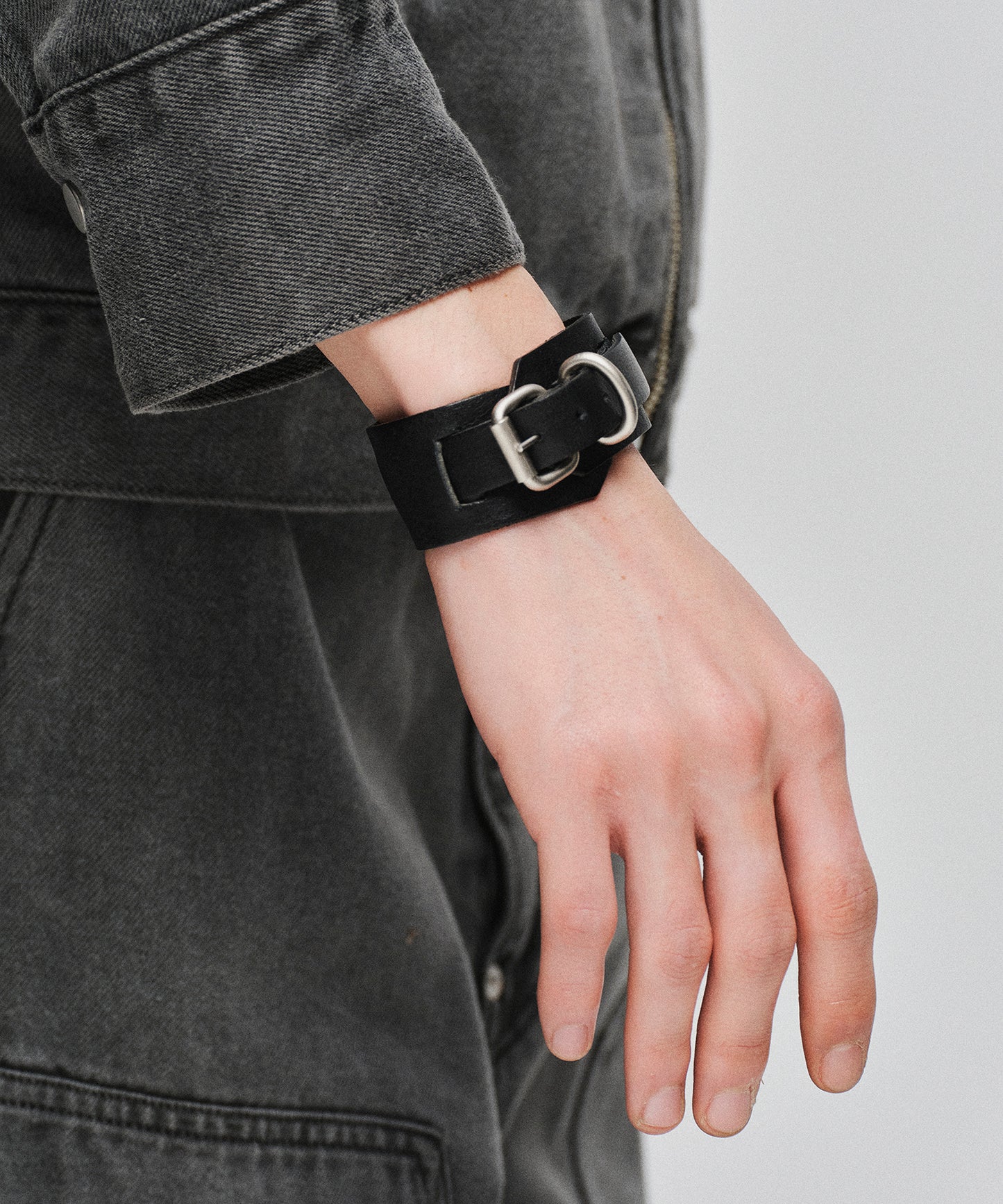 NL × JIEDA THIN LEATHER BRACELET