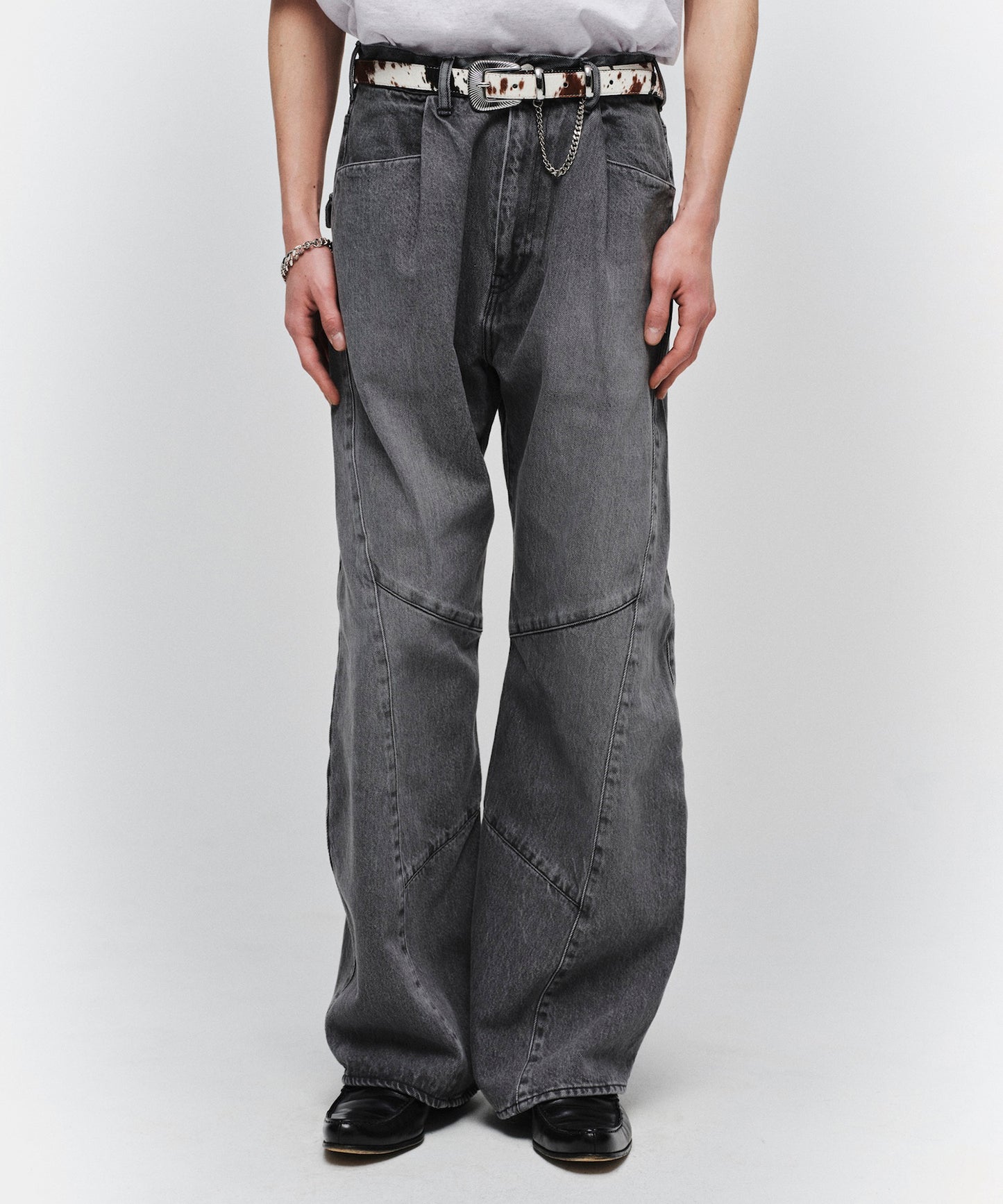 USED WASH ENGINEERED DRAPED FLARE DENIM PANTS