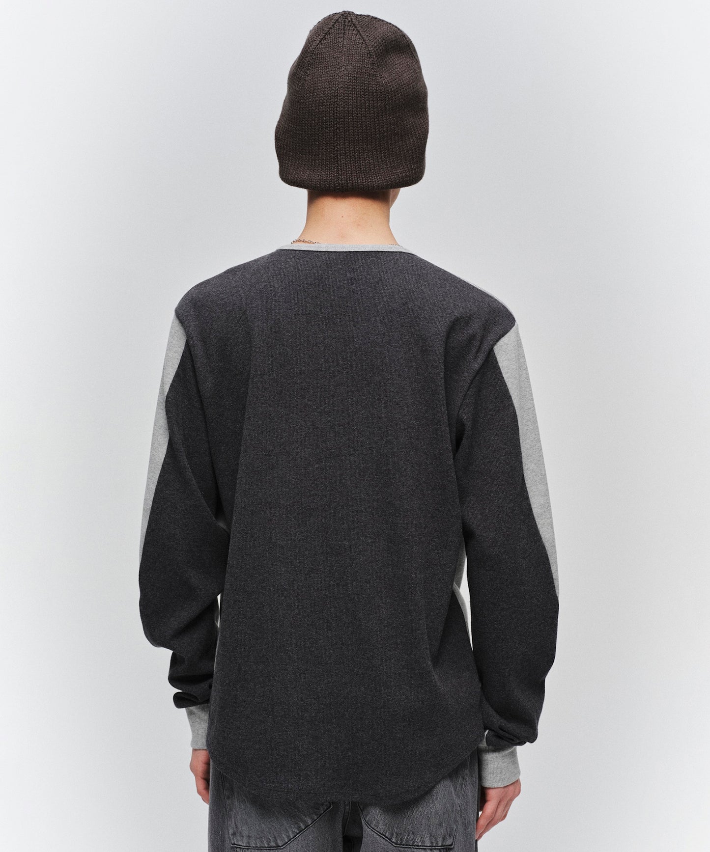SWITCHING HENRY NECK L/S