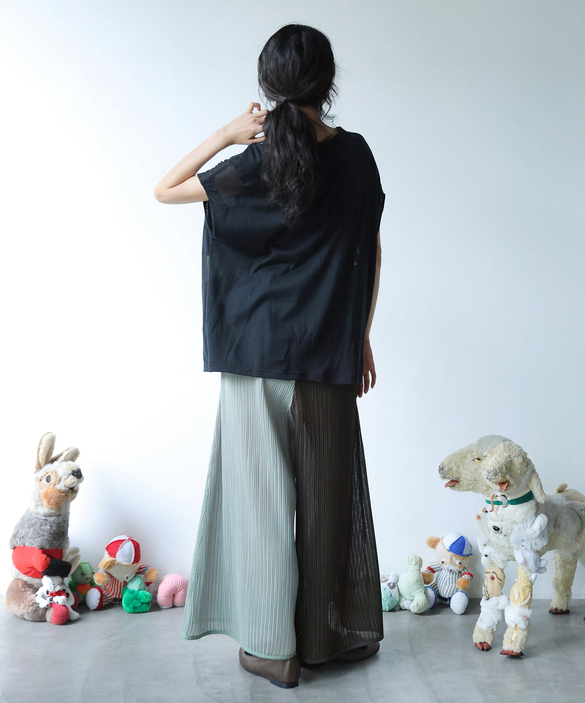 RELAXED PLEATED PANTS