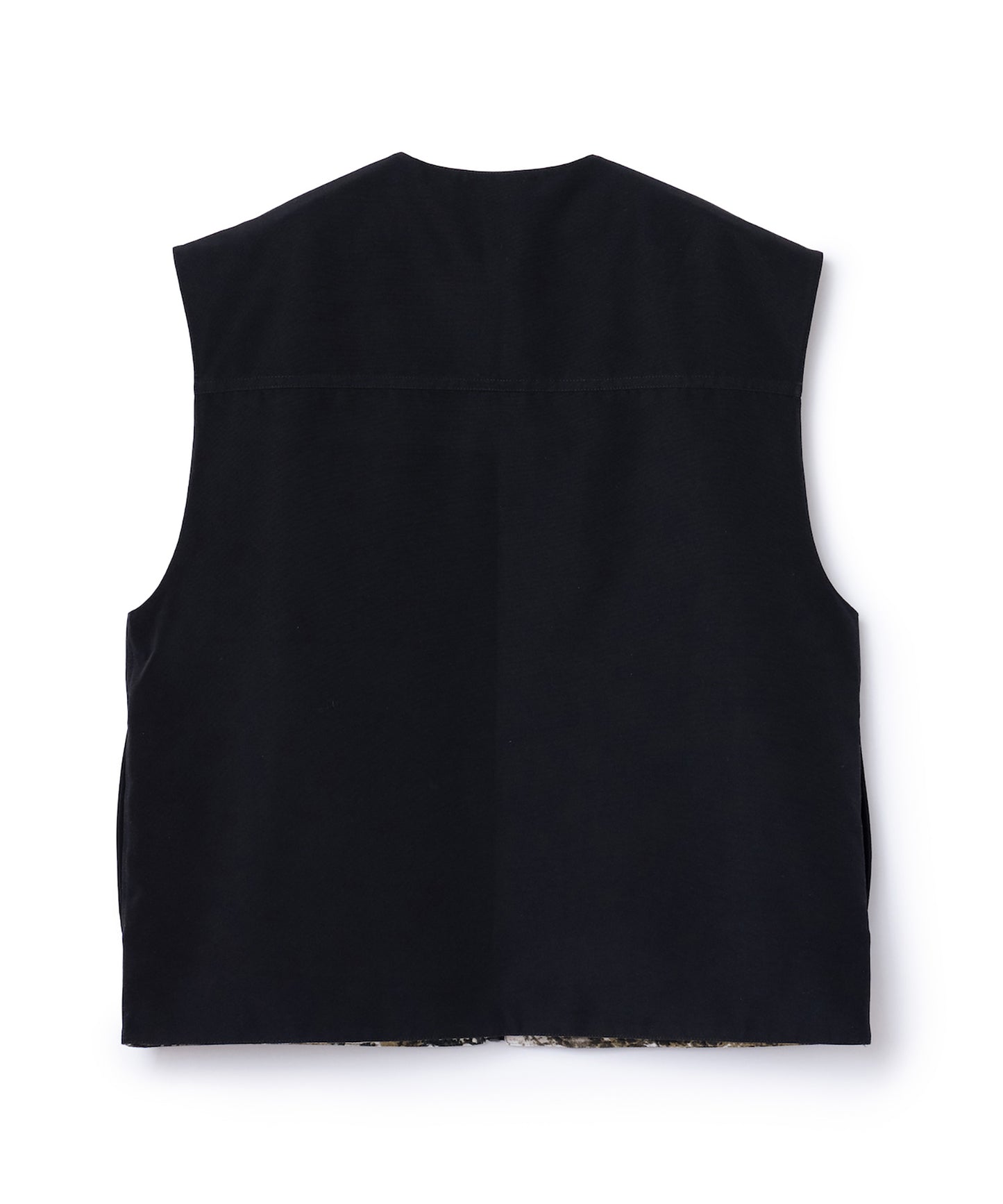 REVERSIBLE MULTI POCKET VEST 【納期9月下旬】