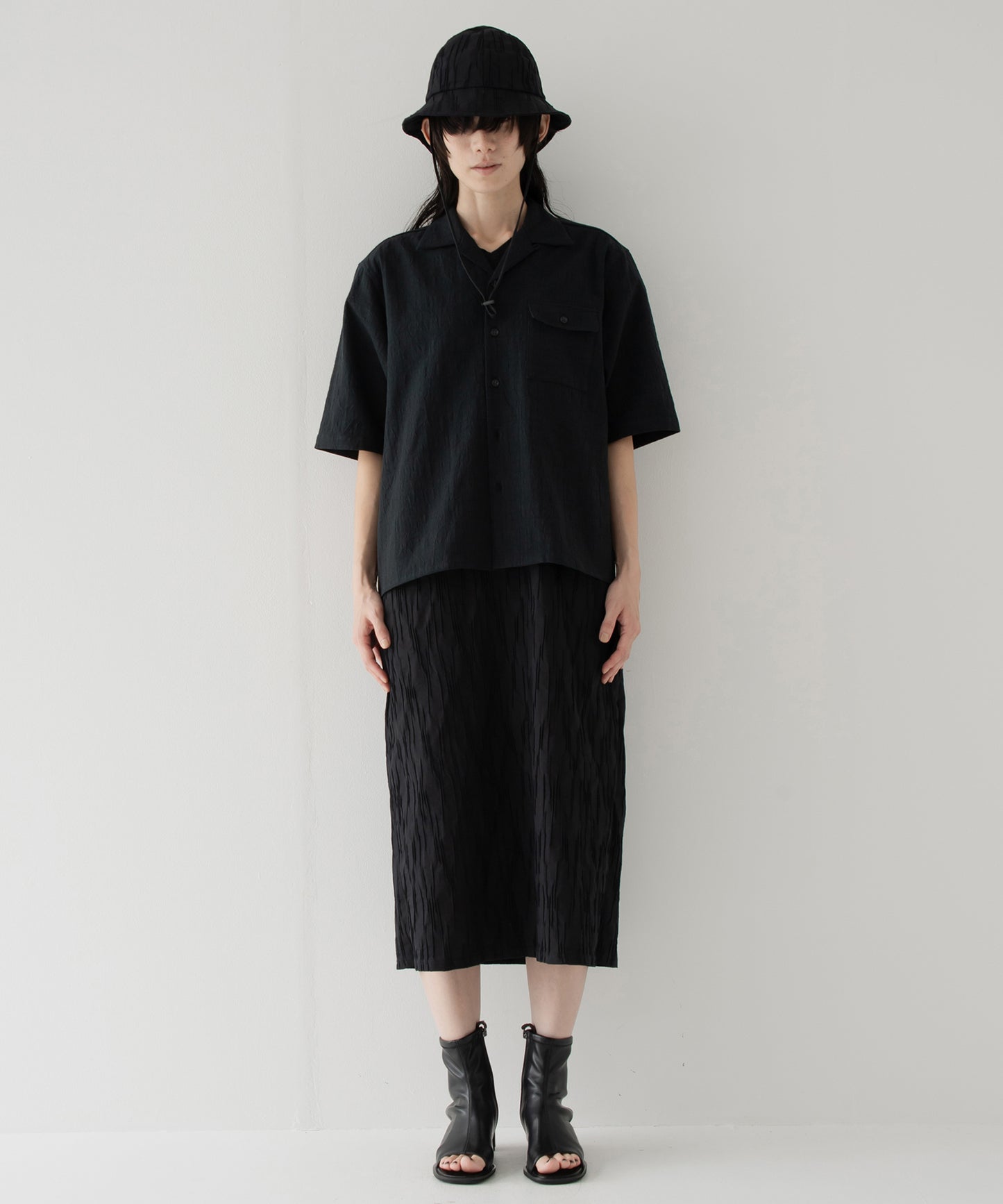 wrinkled effect open collar shirt