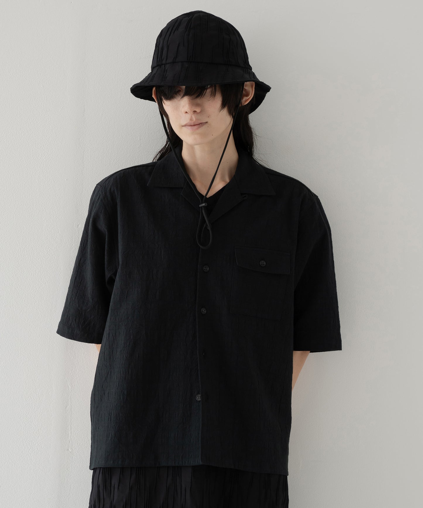 wrinkled effect open collar shirt