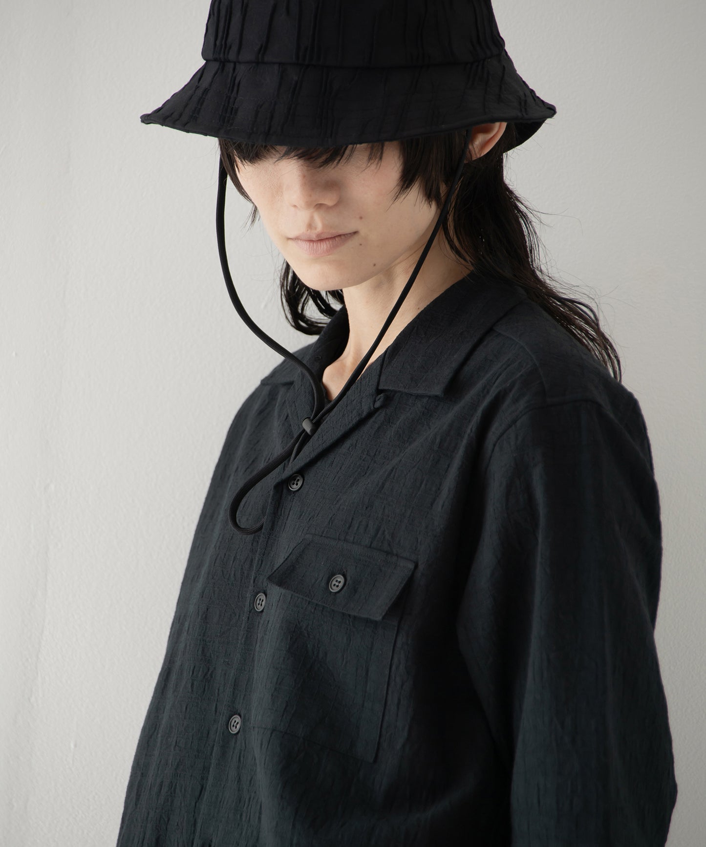 wrinkled effect open collar shirt