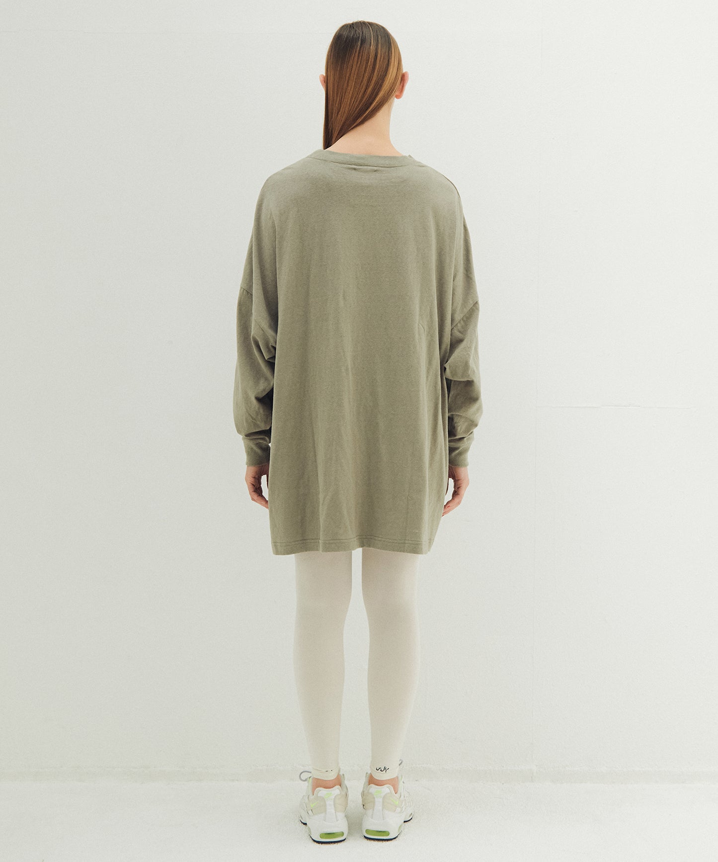 JESUS LOOKS Emboroi L/S Tee