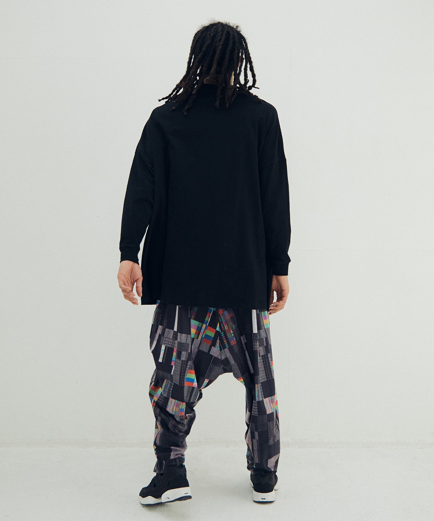 JESUS LOOKS Emboroi L/S Tee