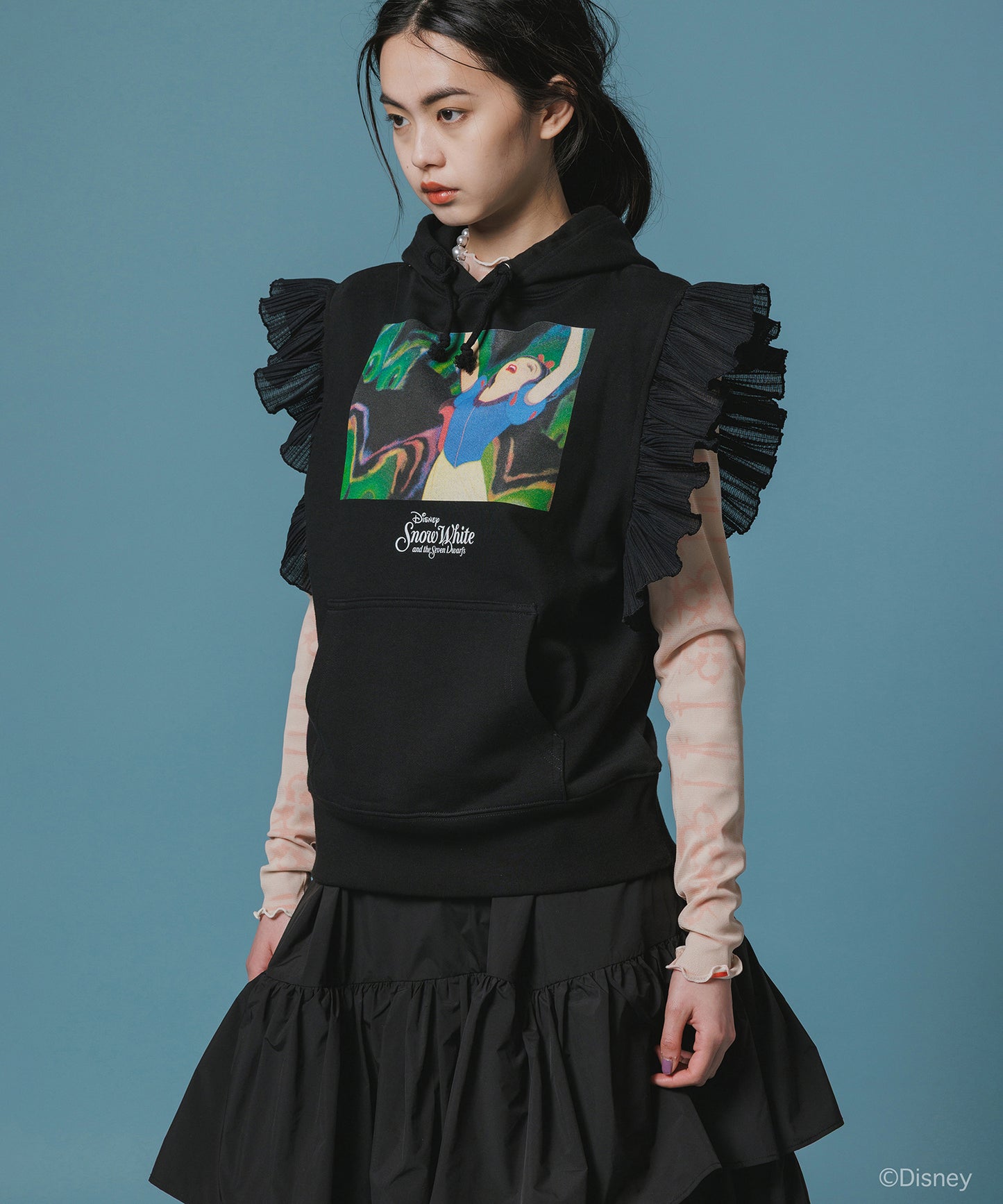Disney 『Snow White』 NON TOKYO 　FRILL SLEEVE HOODIE