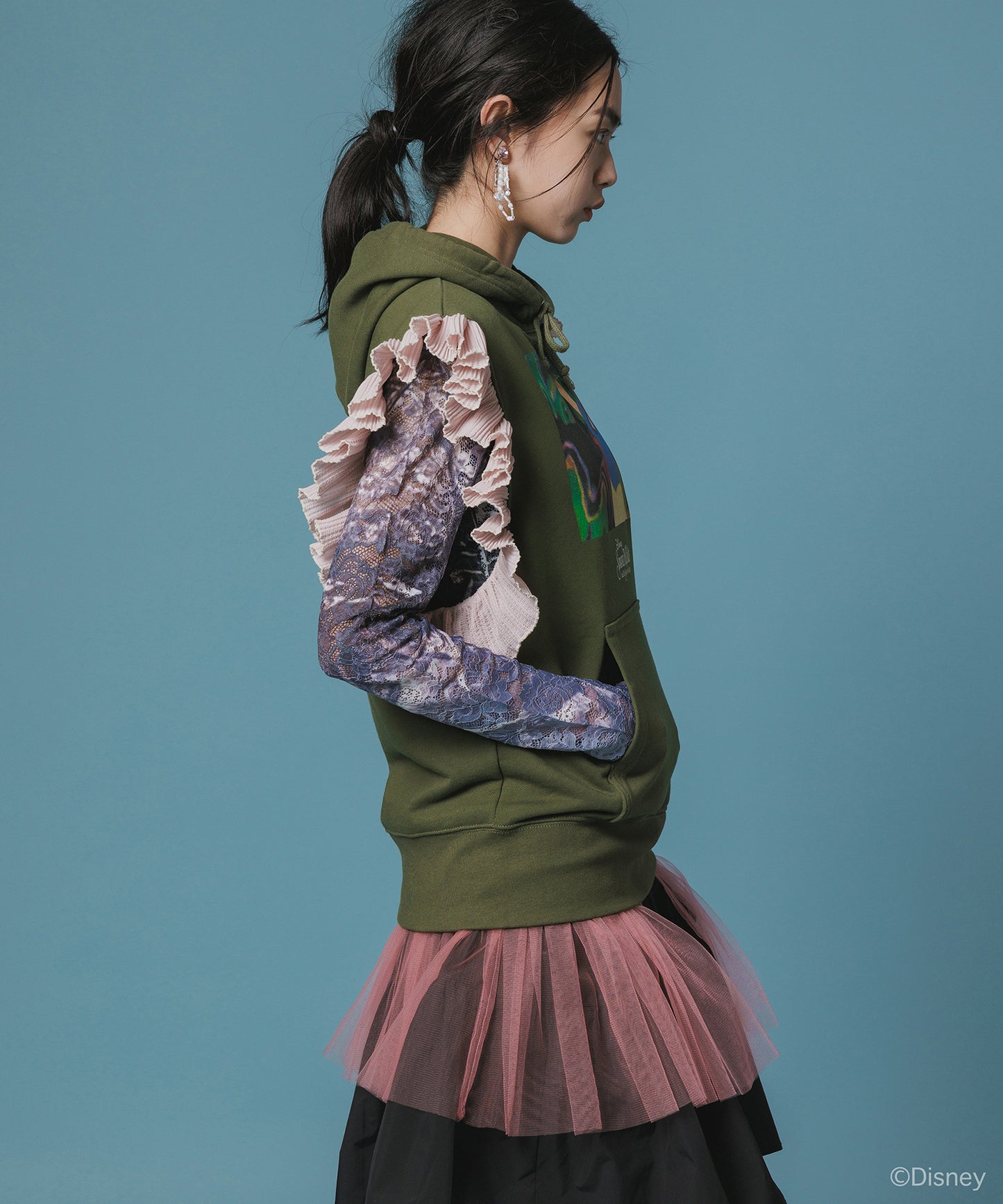 Disney 『Snow White』 NON TOKYO 　FRILL SLEEVE HOODIE