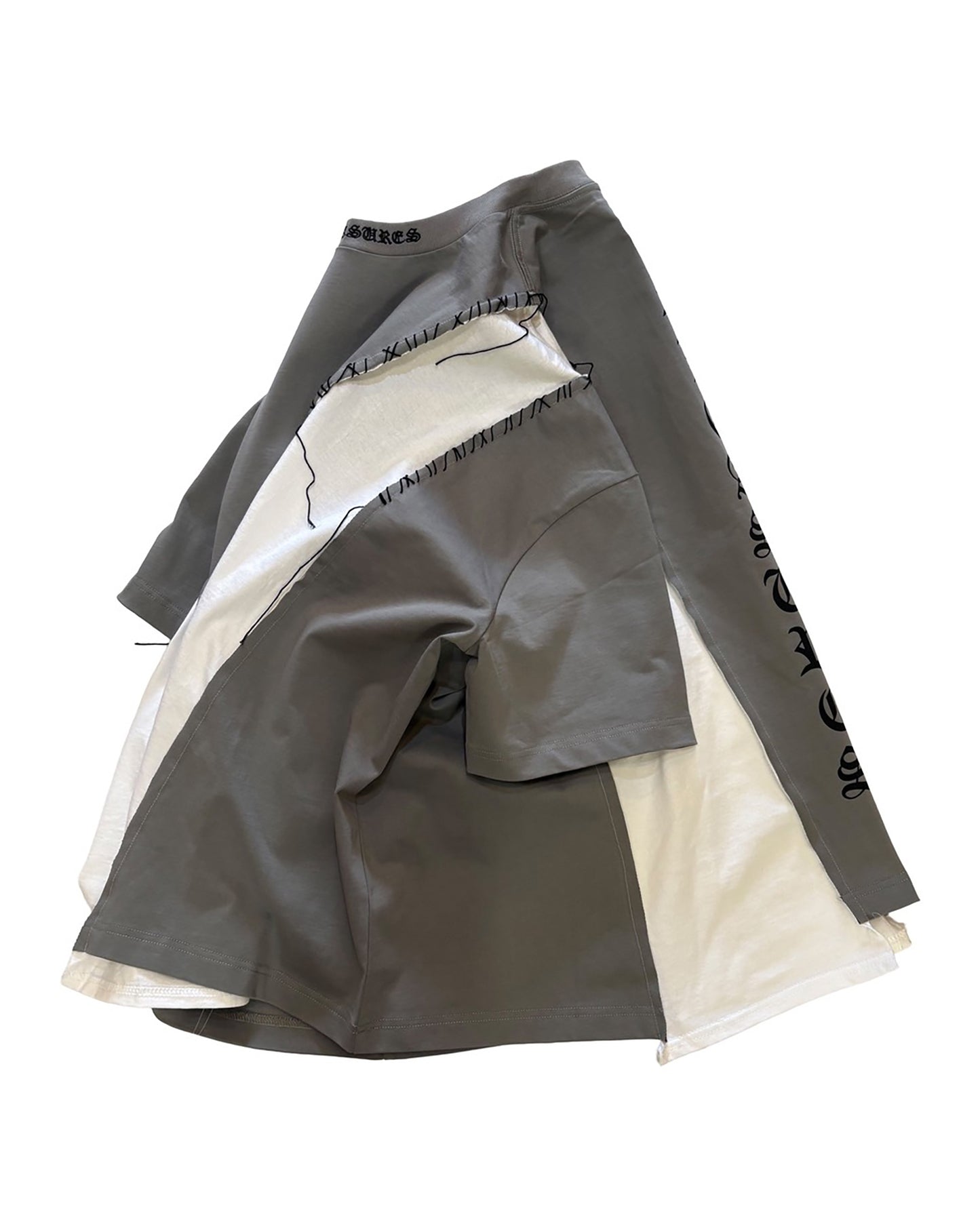 PLEASURES x DISCOVERED DOCKING WIDE TEE