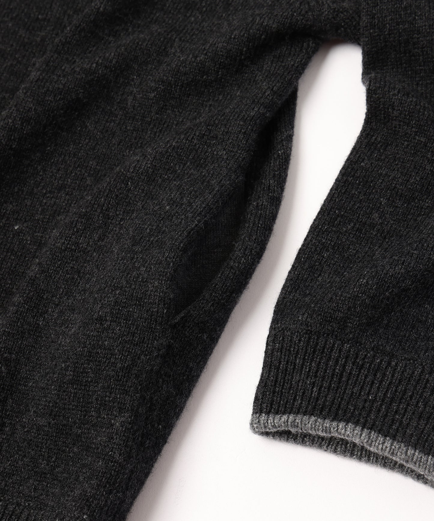 ハイネックニットCD