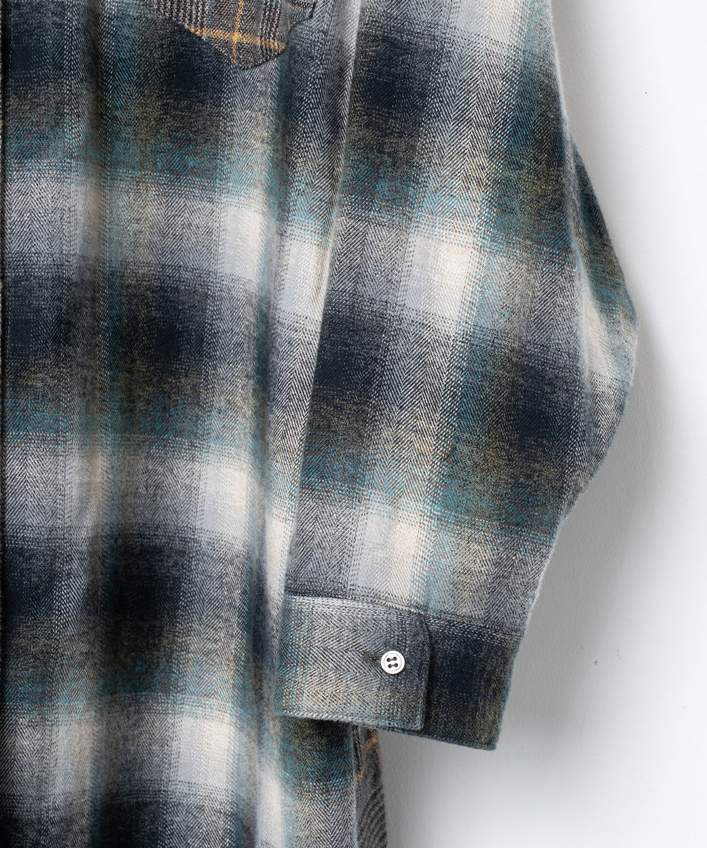 Half flannel check big shirt