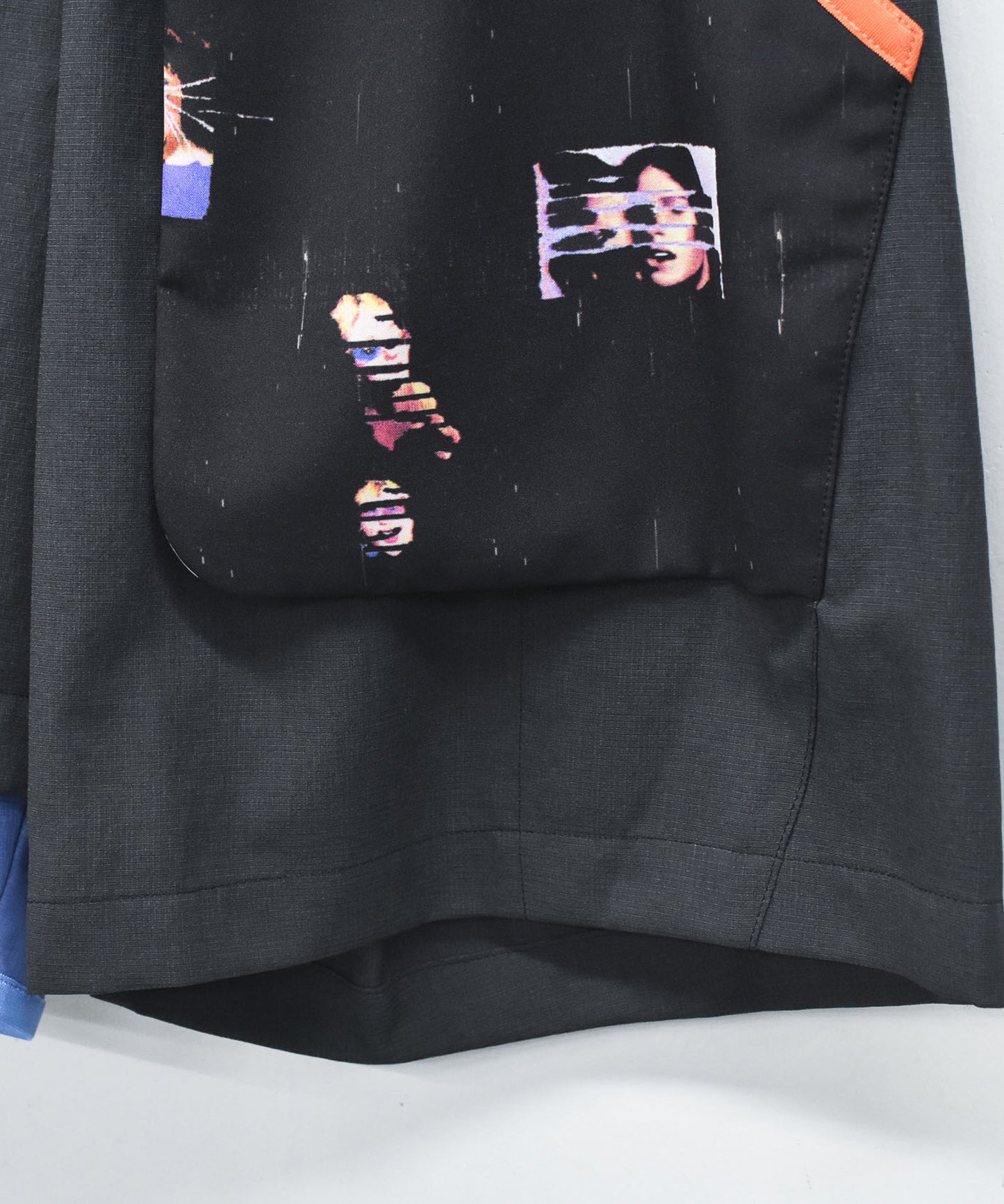 MELTING MIX SHORT PANTS